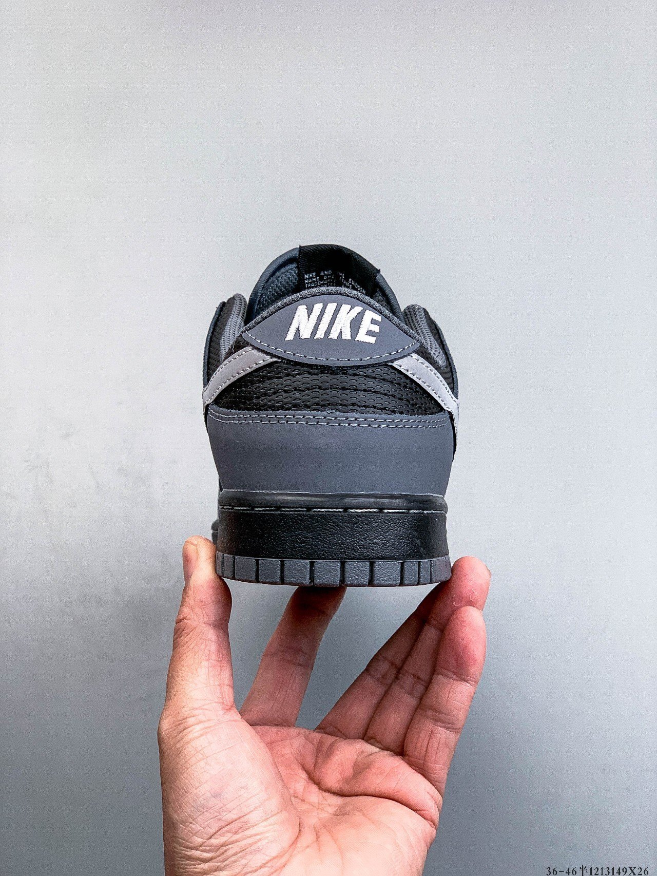 52$ NIKE SB DUNK LOW PRO size 36-46 half 225670 QE254 gallery