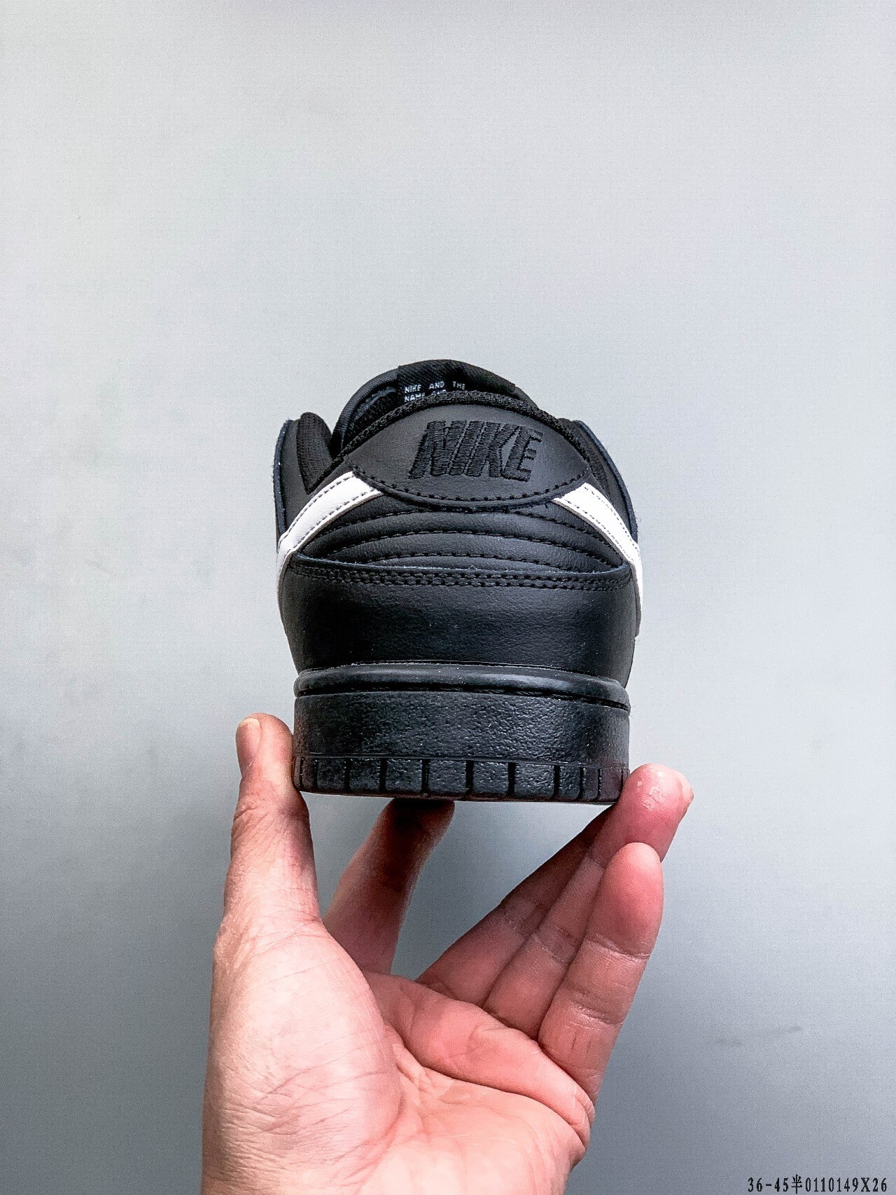 52$ NIKE SB DUNK LOW PRO size 36-46 half 225670 QE254 gallery