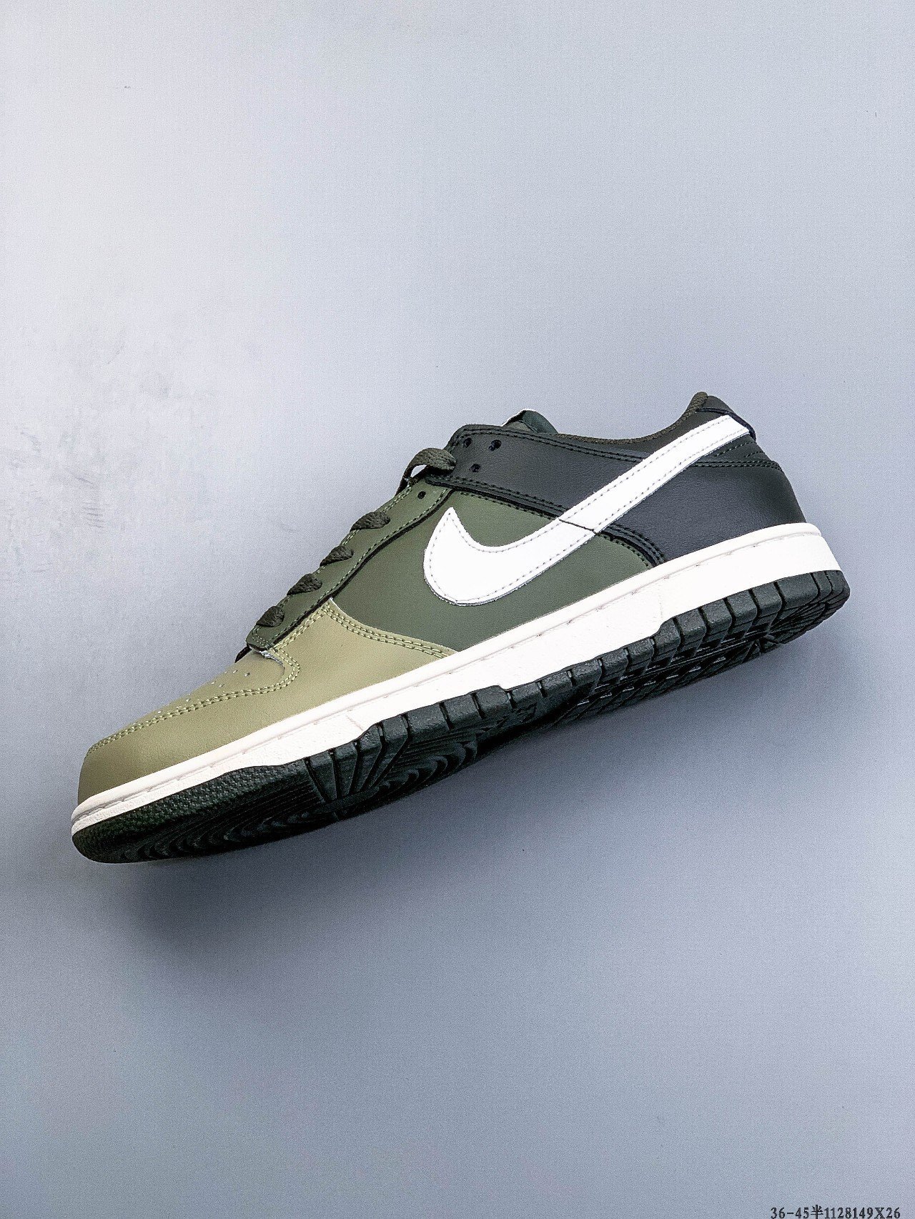 52$ NIKE SB DUNK LOW PRO size 36-46 half 225670 QE254 gallery