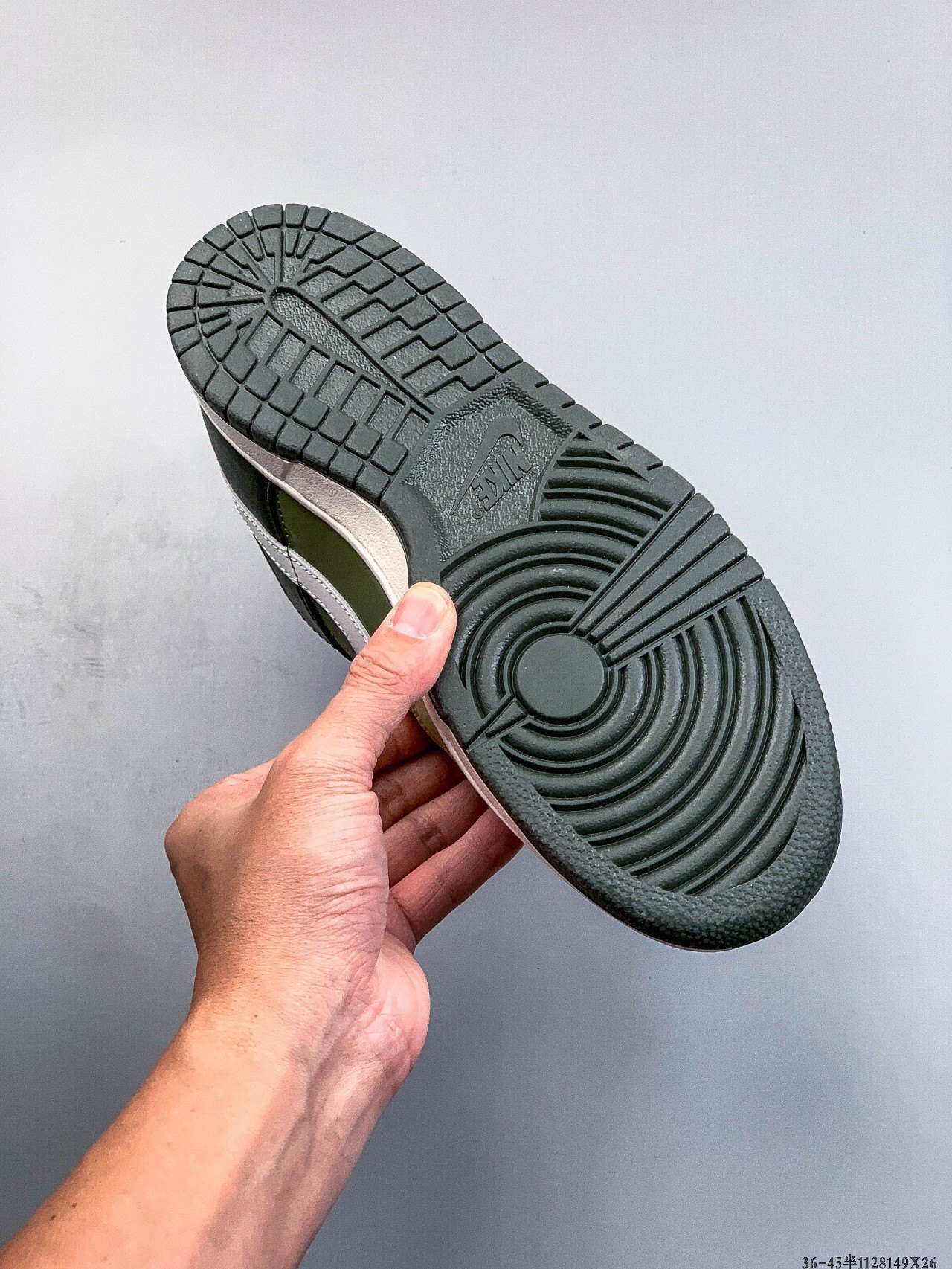 52$ NIKE SB DUNK LOW PRO size 36-46 half 225670 QE254 gallery