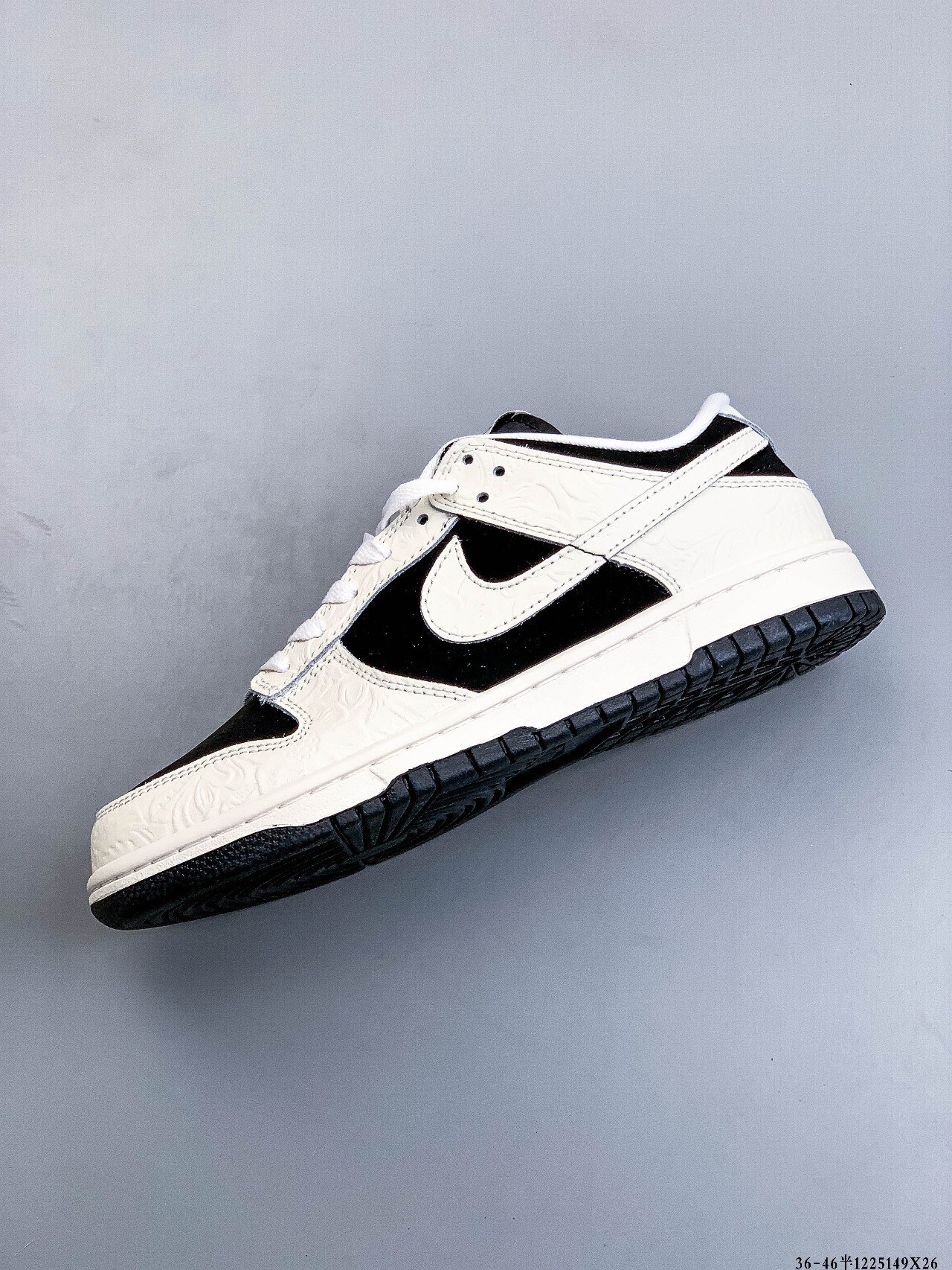 52$ NIKE SB DUNK LOW PRO size 36-46 half 225670 QE254 gallery