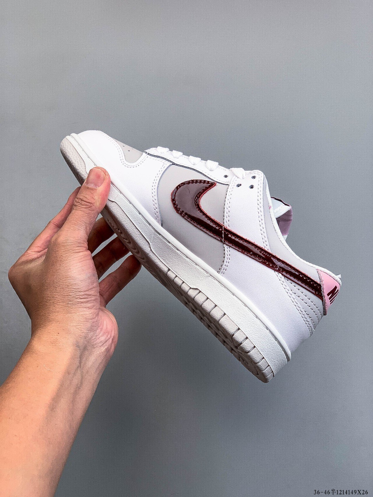 52$ NIKE SB DUNK LOW PRO size 36-46 half 225670 QE254 gallery