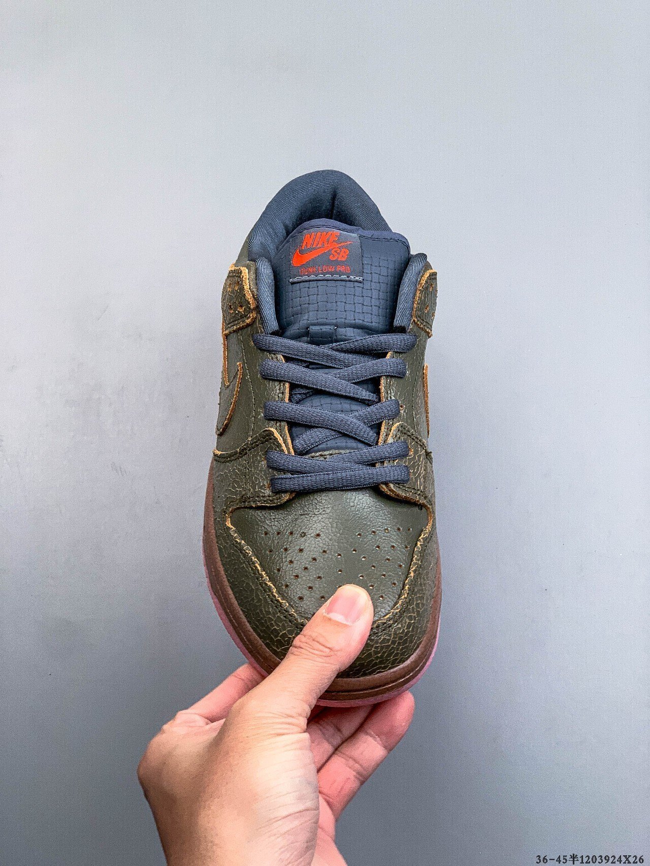 52$ NIKE SB DUNK LOW PRO size 36-46 half 225670 QE254 gallery