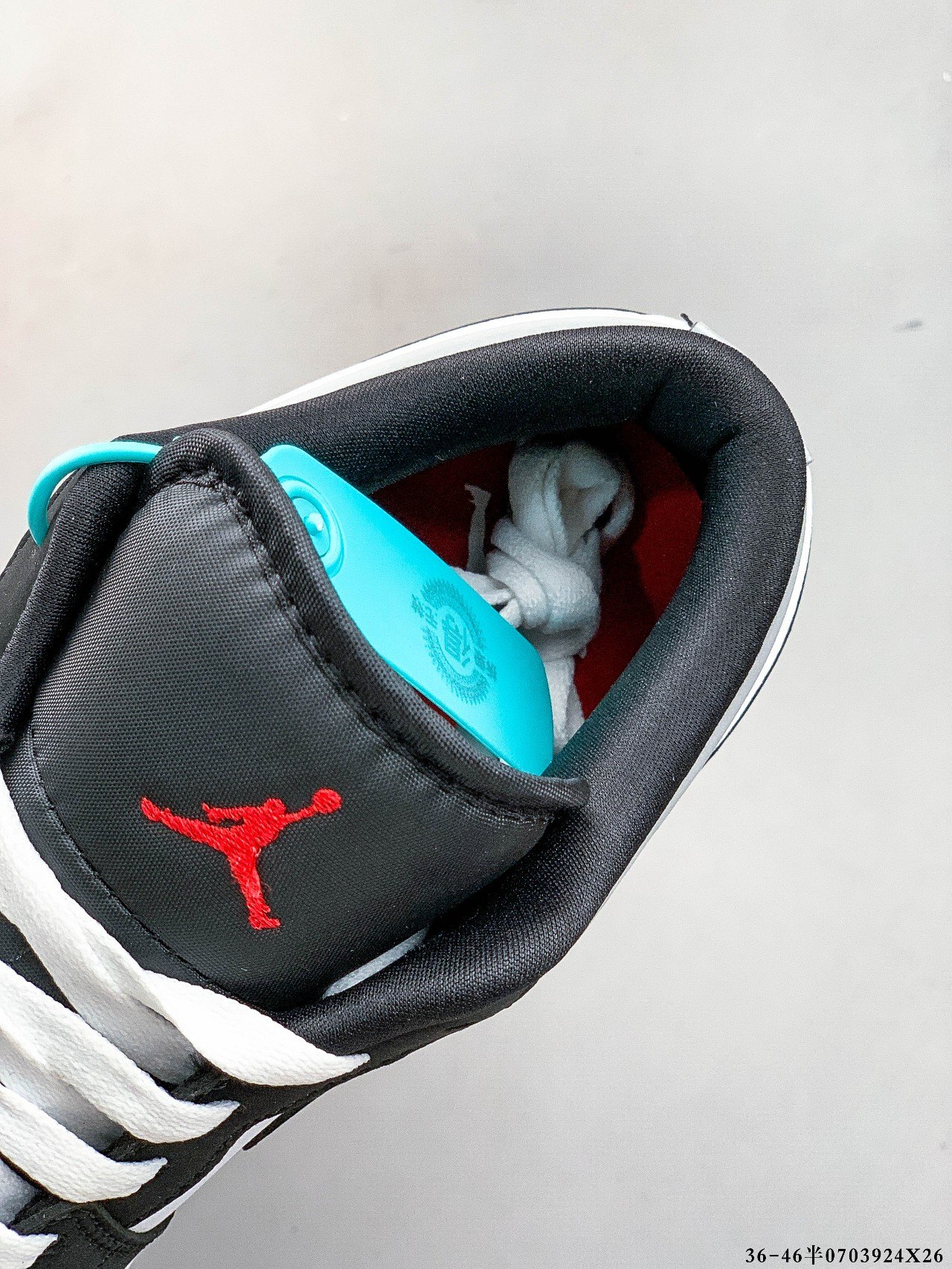 52$ Top Quality NIKE AIR JORDAN LOW 1 size 36-45 half 723690 QT202 gallery