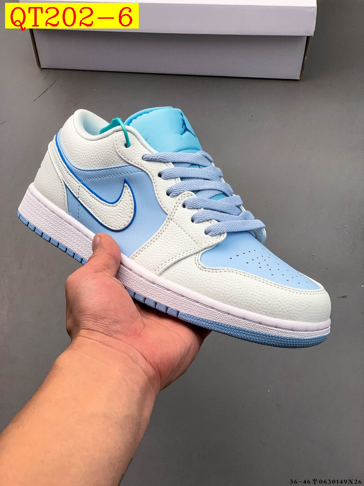 52$ Top Quality NIKE AIR JORDAN LOW 1 size 36-45 half 723690 QT202 gallery