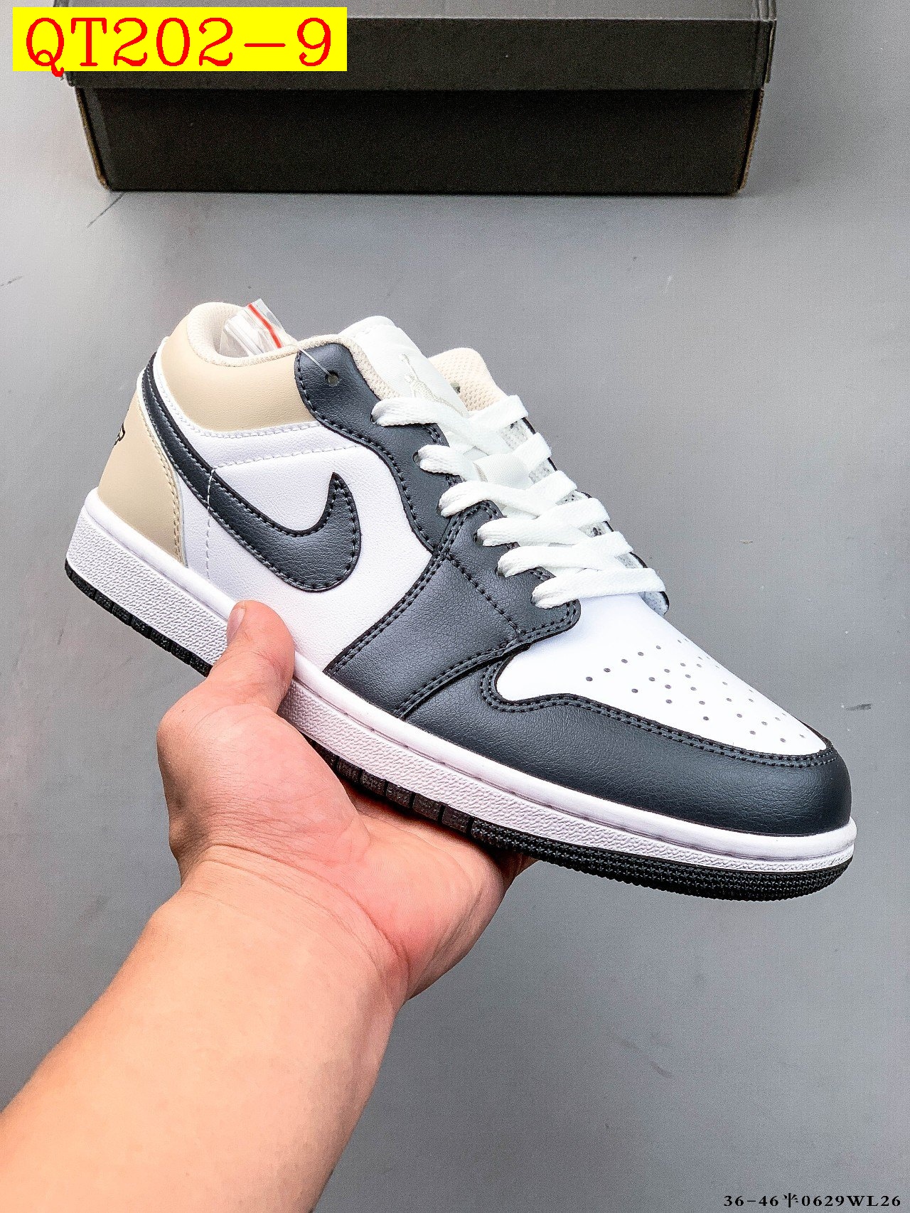 52$ Top Quality NIKE AIR JORDAN LOW 1 size 36-45 half 723690 QT202 gallery