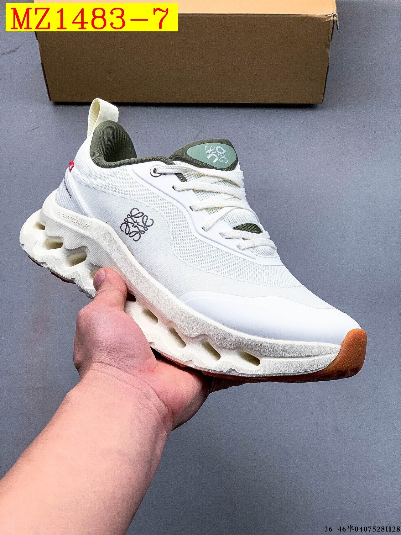 53$ Loewe x On Cloud tilt size 36-45 428840 MZ1483 gallery