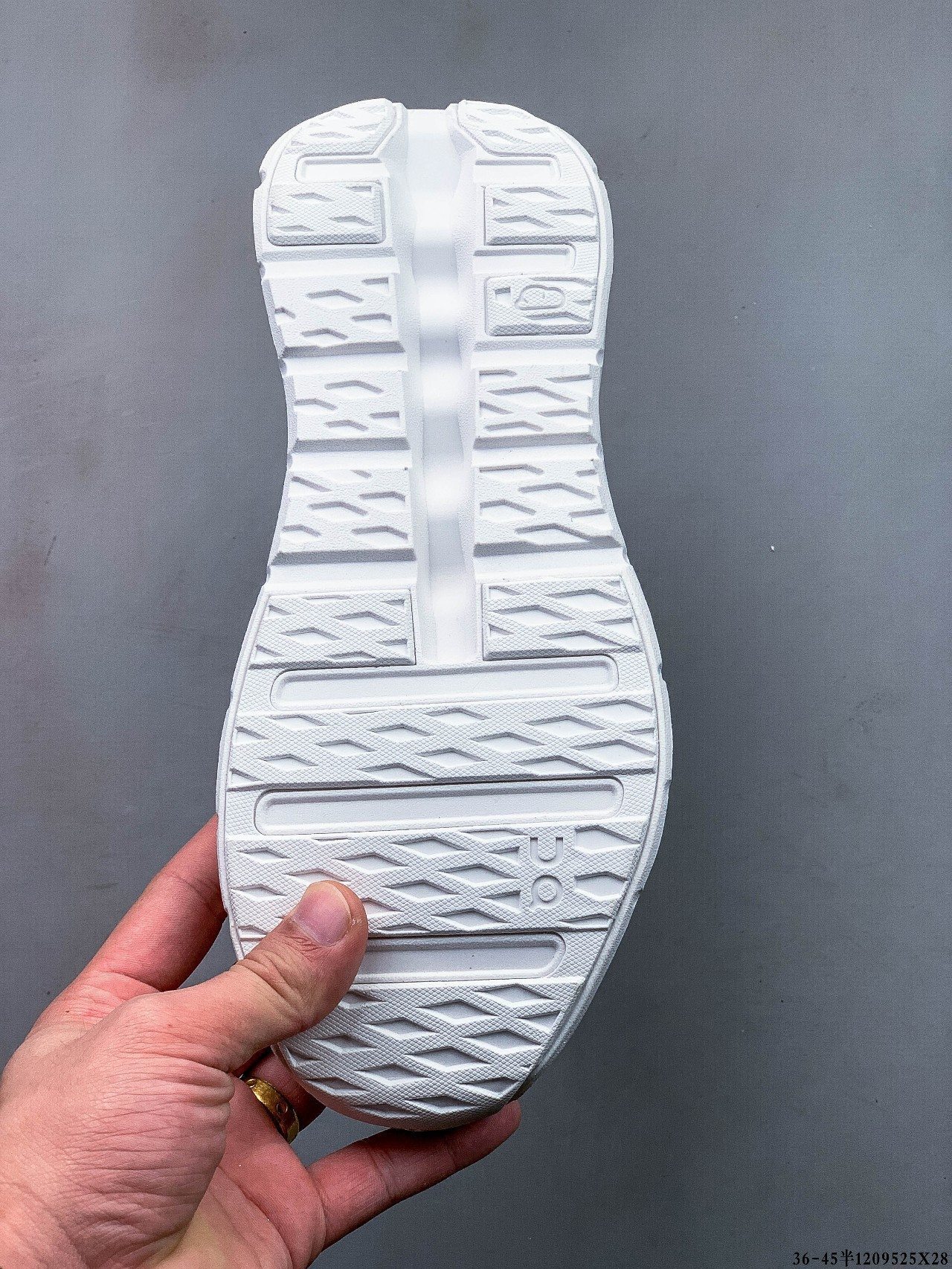 53$ Loewe x On Cloud tilt size 36-45 428840 MZ1483 gallery