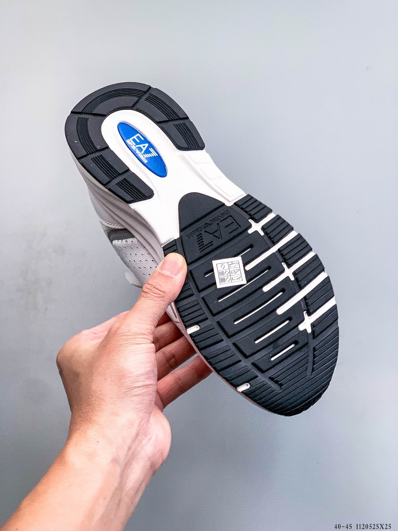 54$ EMPORIO ARMANI EA7 Size 40-45 225560 PM68 gallery