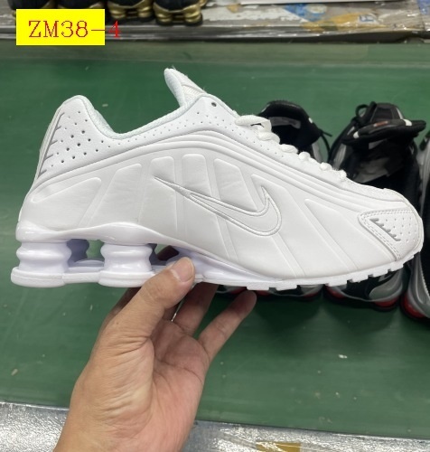 Nike Shox R4 Size 36 45 924560 ZM38 gallery