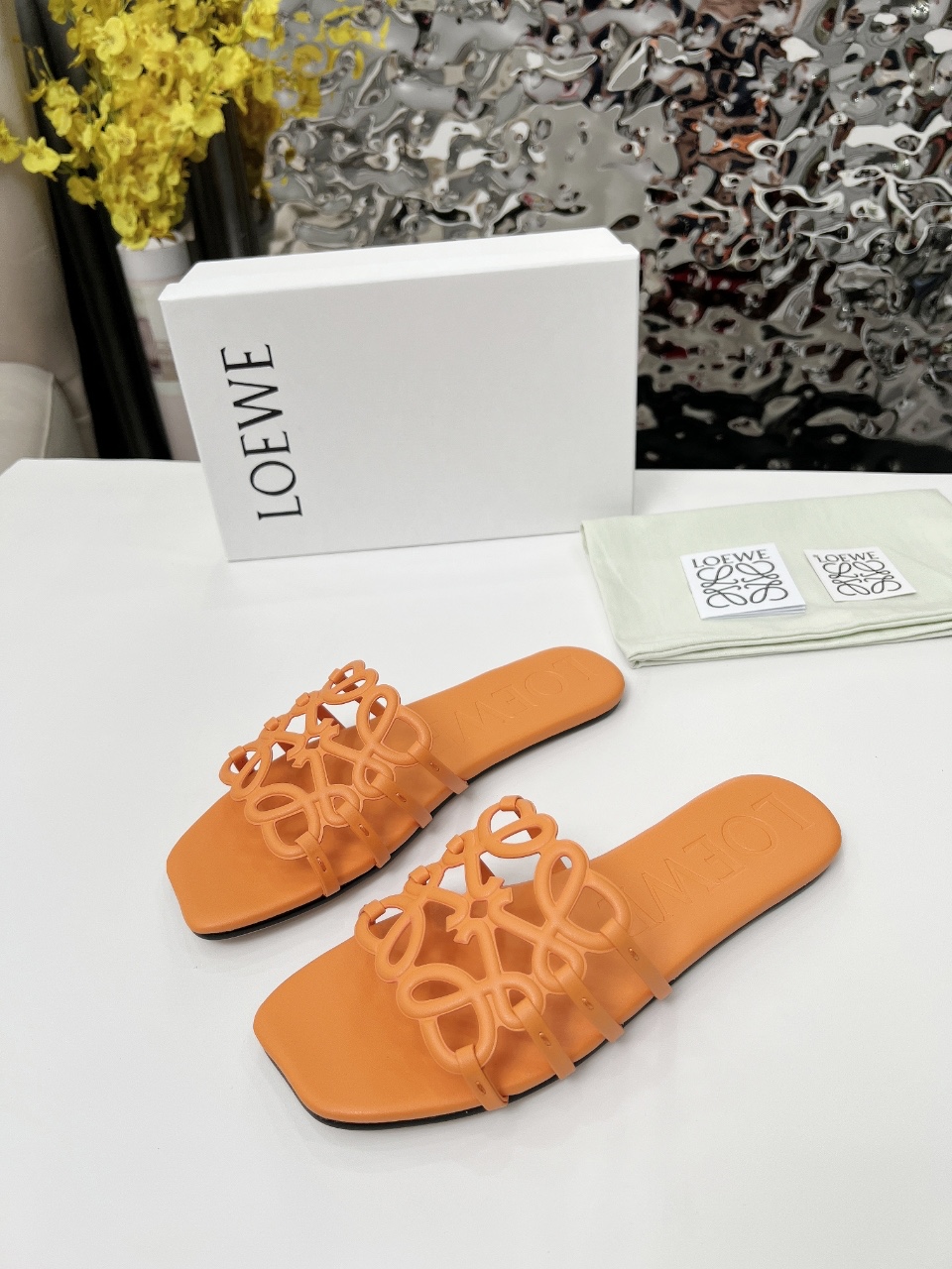 54$ dh LOEWE 2025SS size 35-43 43528035749 MJL708 gallery