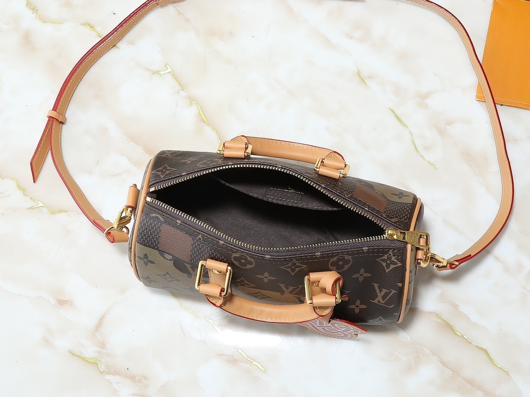 55$ LV Monogram Taurillon Shoulder bag size 25X15X11 cm 237220 BR2112 gallery