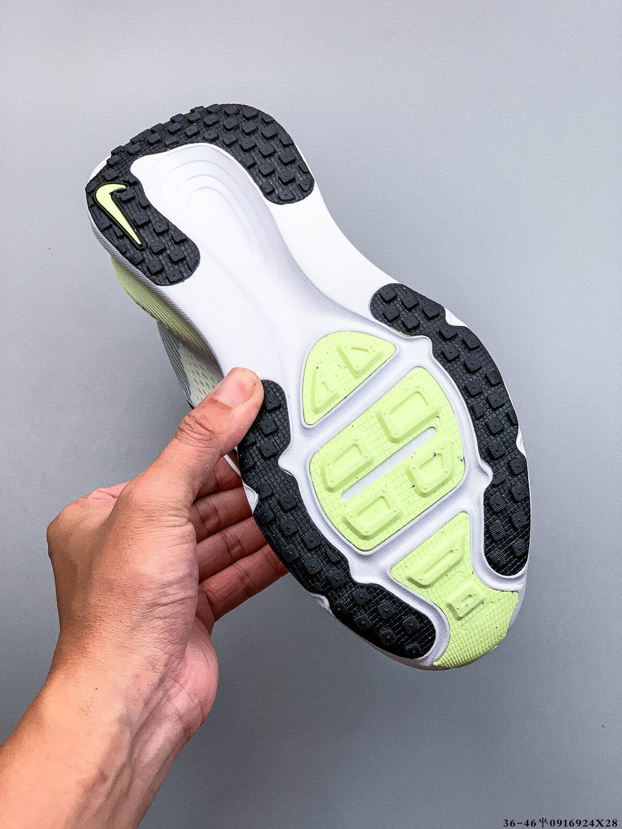 55$ Nike Air Zoom Vomero 18 sIZE 36-46 half 428820 QT1288 gallery