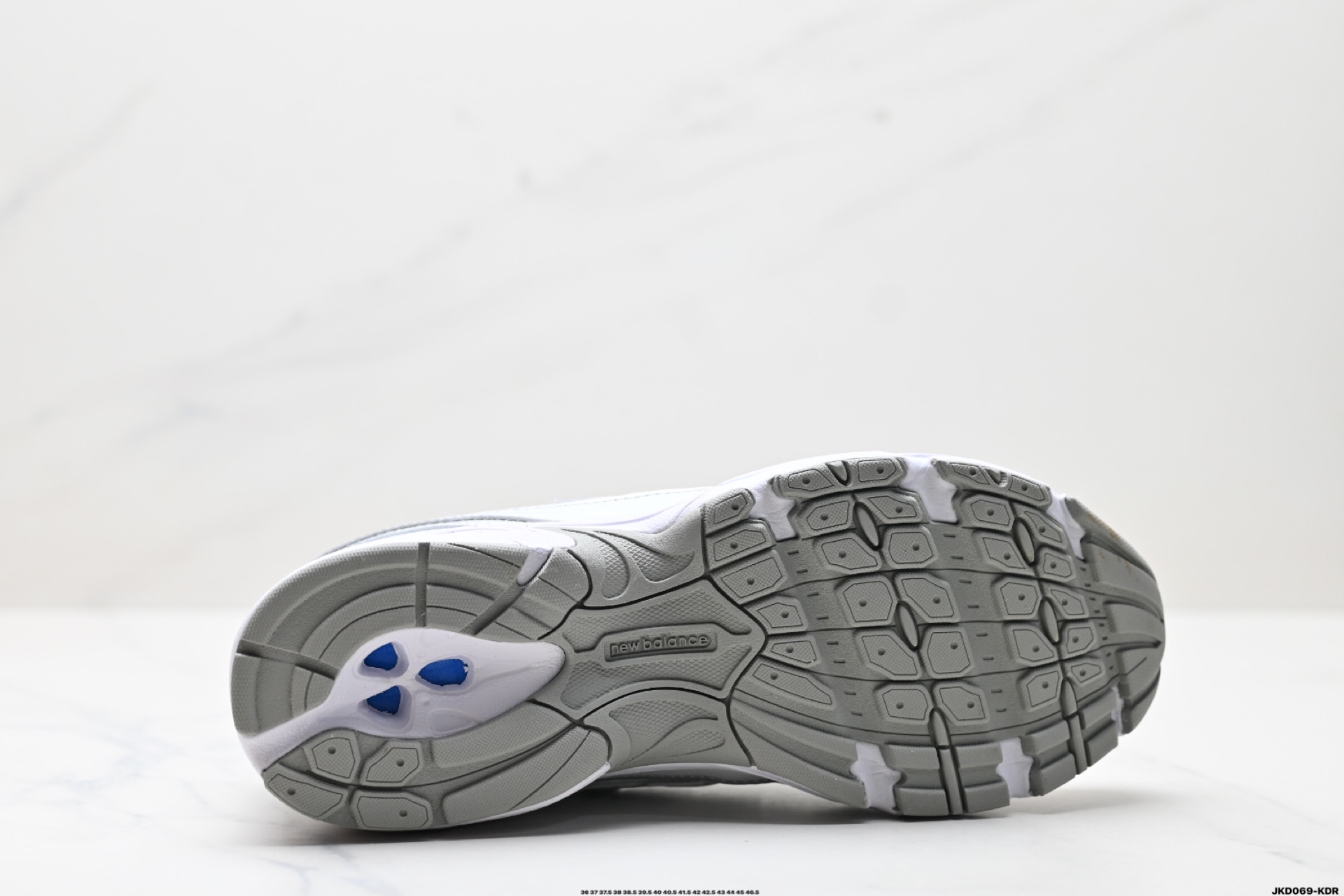 Top Quality New Balance 740 size 36 45 829820 MZ999 gallery