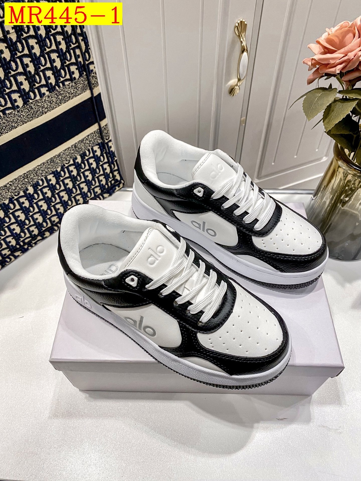 56$ ALO show bdetails size 35-40 823870 MR445 gallery