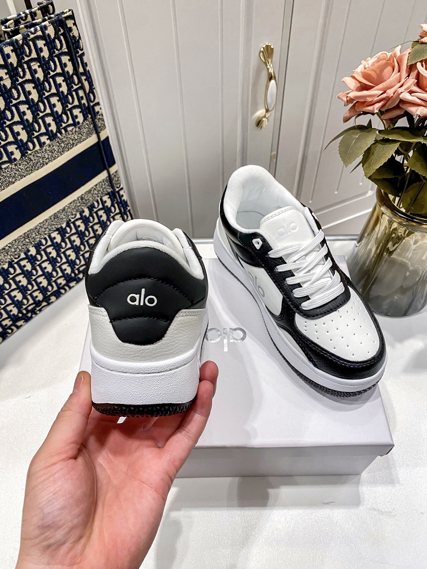 56$ ALO show bdetails size 35-40 823870 MR445 gallery