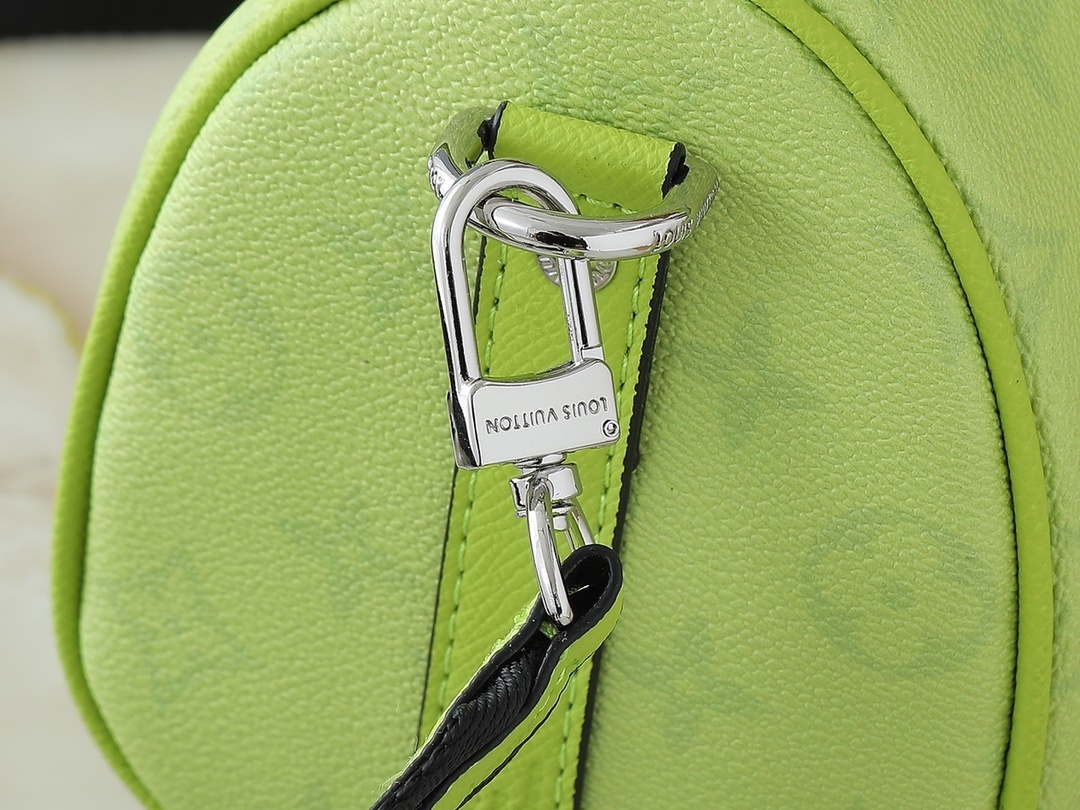 56$ LV Monogram Taurillon Travelling bag size 25x15x11 cm 533230 BR2080 gallery