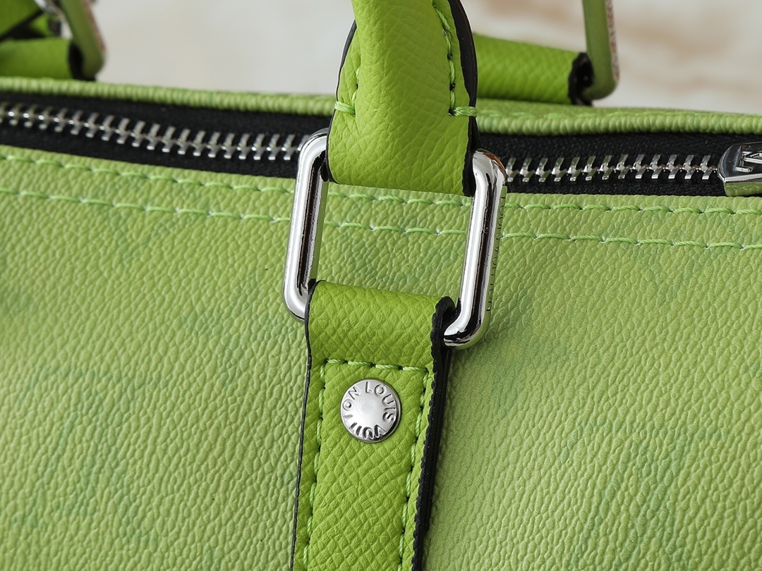 56$ LV Monogram Taurillon Travelling bag size 25x15x11 cm 533230 BR2080 gallery