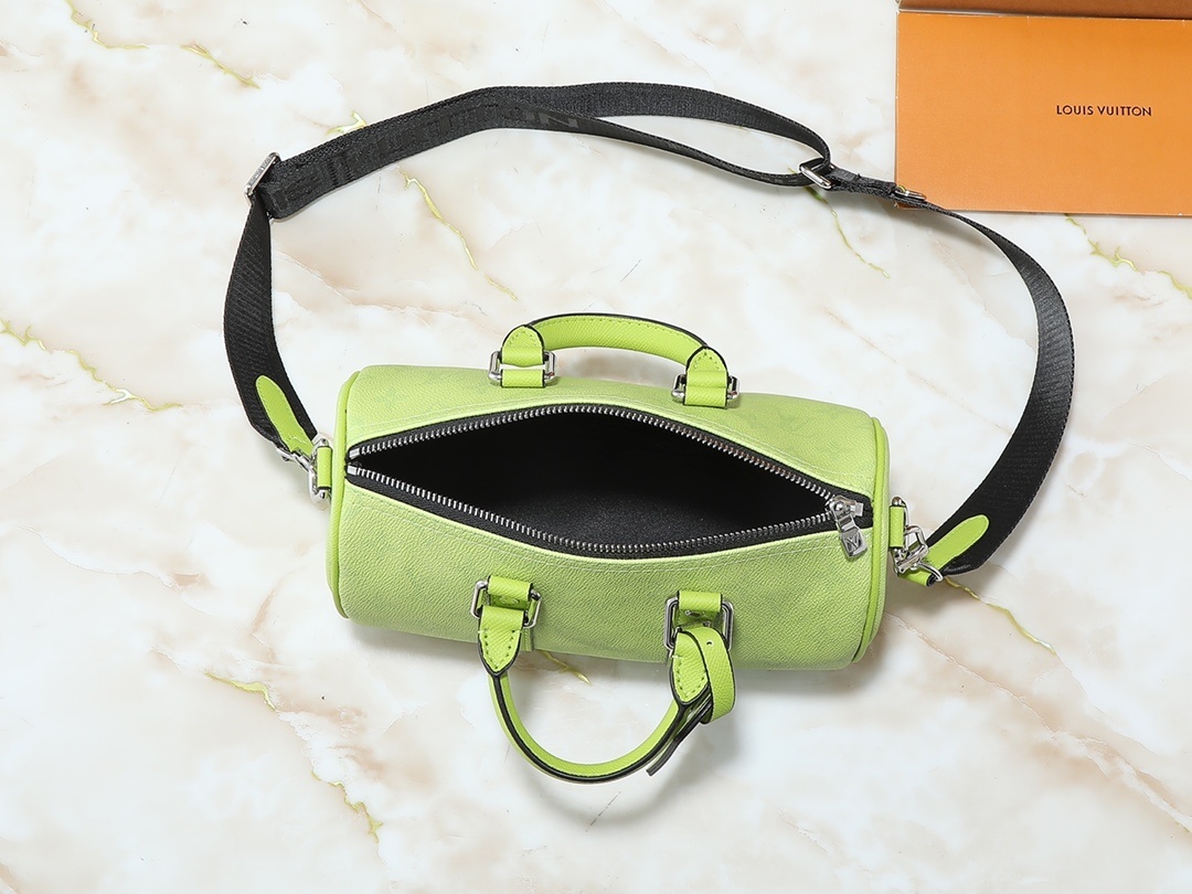 56$ LV Monogram Taurillon Travelling bag size 25x15x11 cm 533230 BR2080 gallery