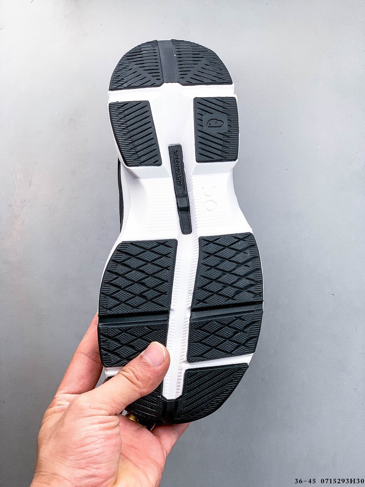 56$ Top Quality On Cloudpulse size 36-45 133040 QT582 gallery