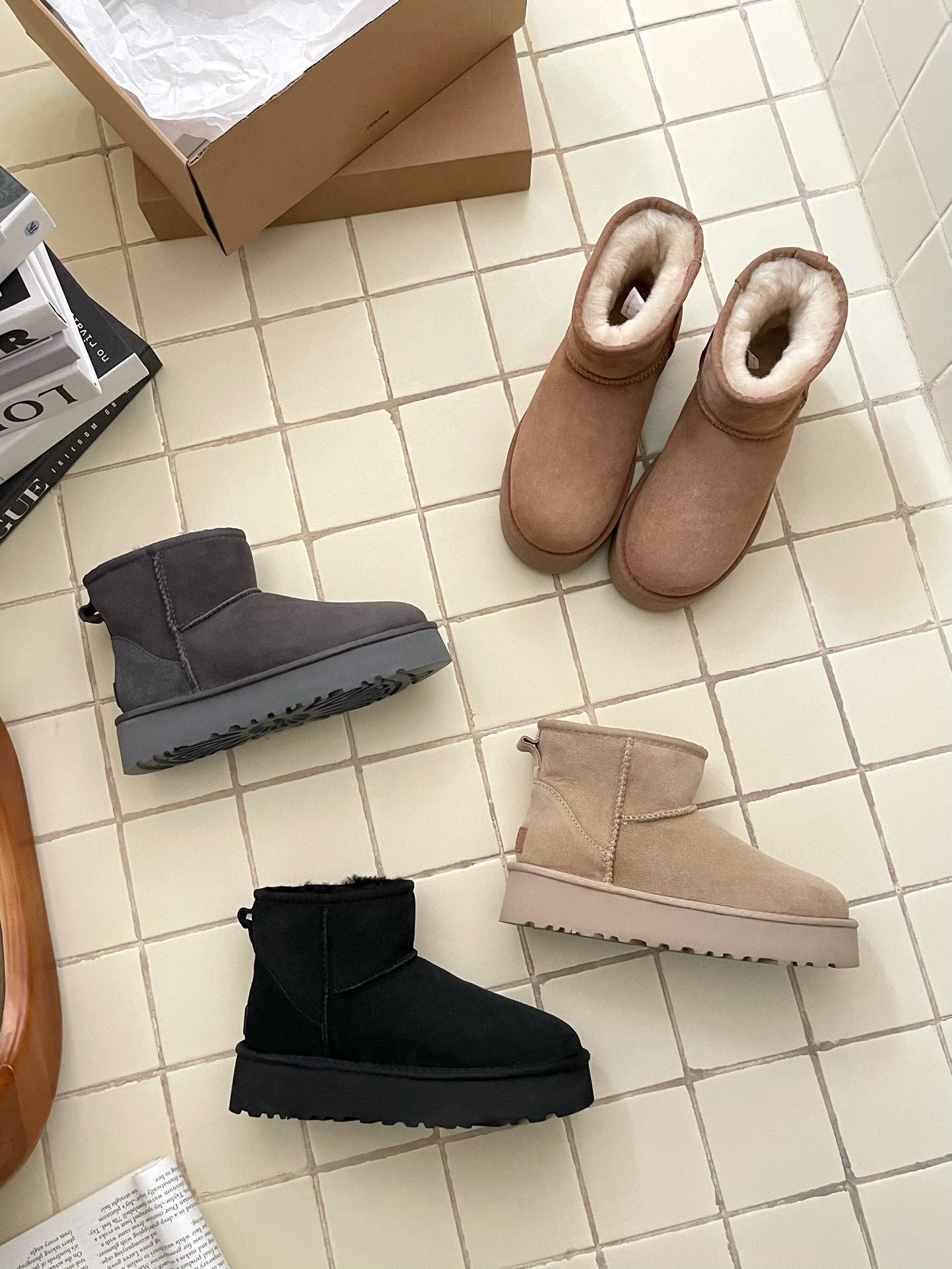 56$ Top Quality UGG Leather Wool Platform 3 point 5 Size 35-40 922860 UG286 gallery