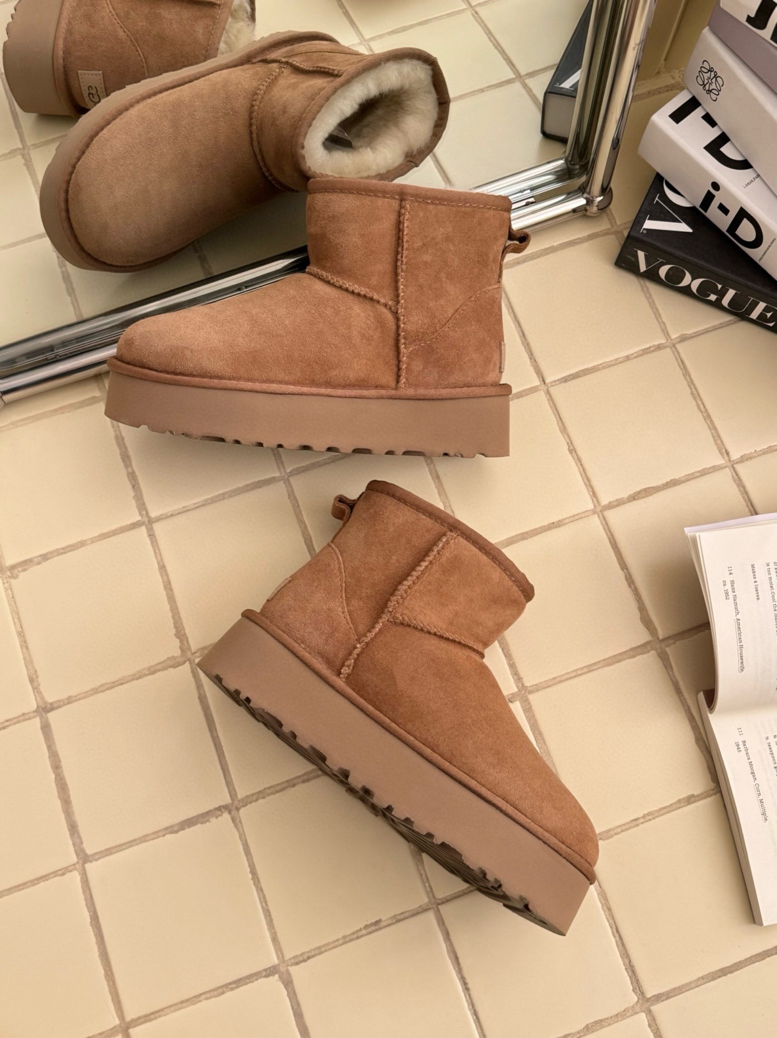 56$ Top Quality UGG Leather Wool Platform 3 point 5 Size 35-40 922860 UG286 gallery
