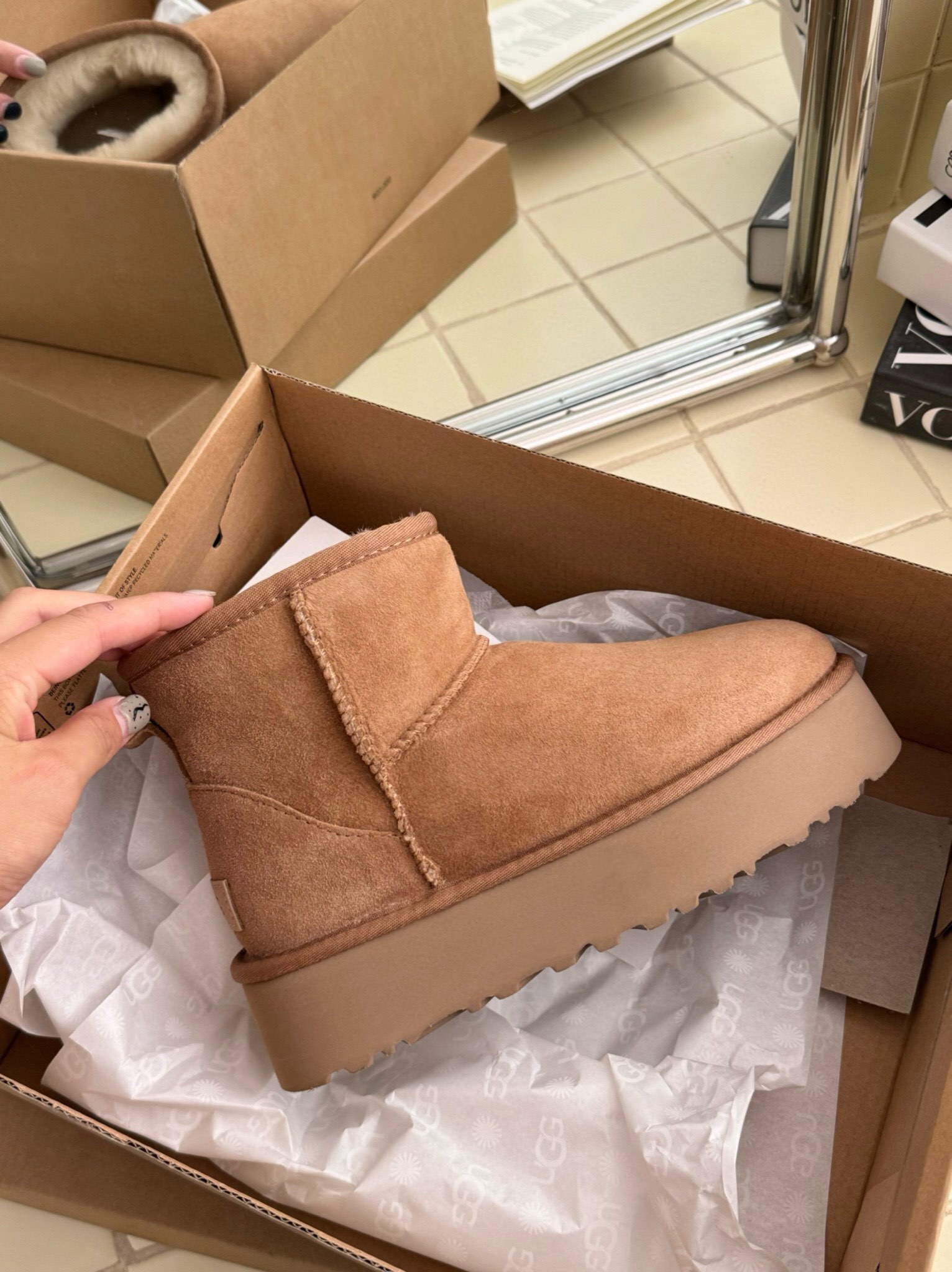 56$ Top Quality UGG Leather Wool Platform 3 point 5 Size 35-40 922860 UG286 gallery