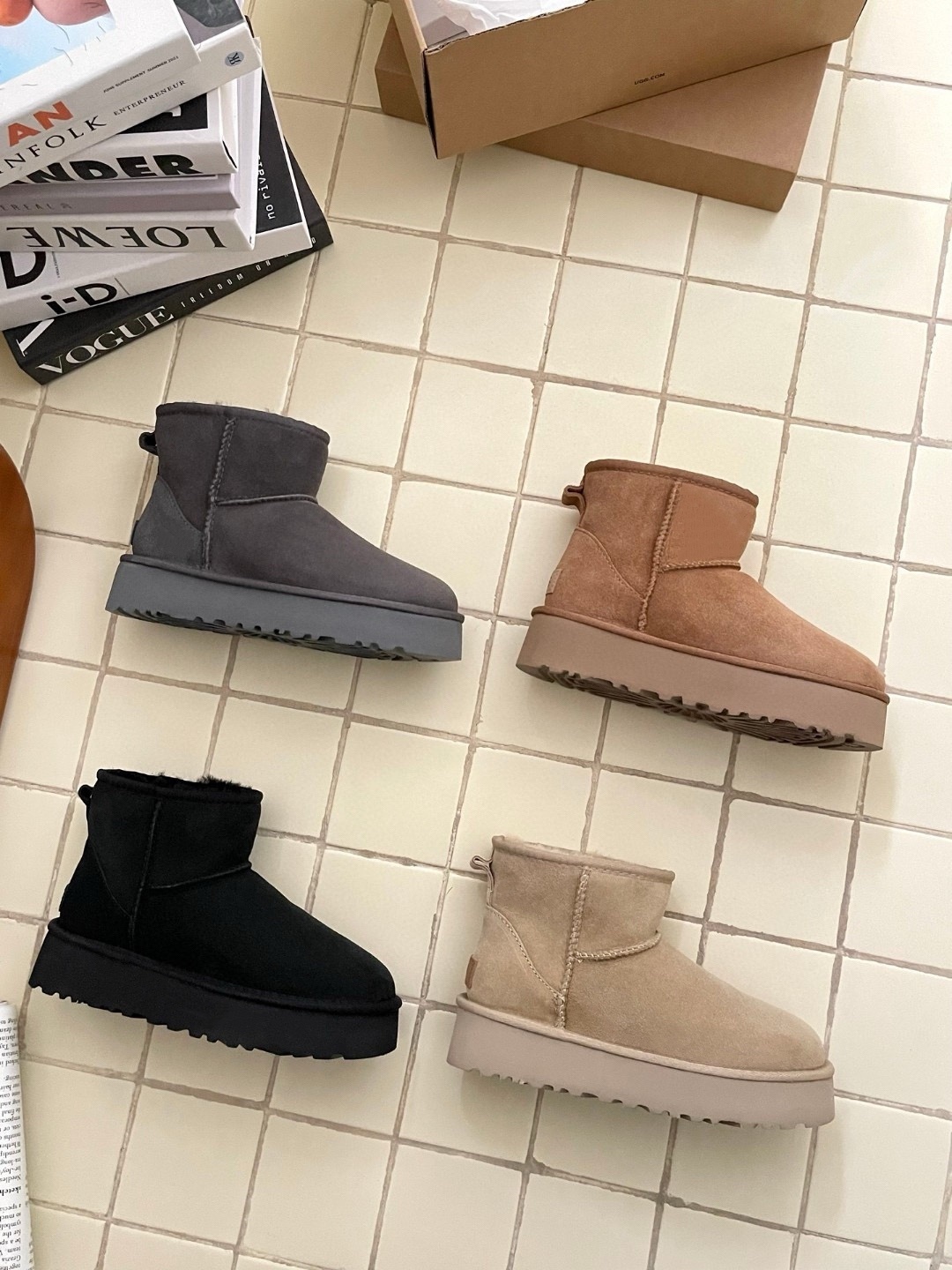 56$ Top Quality UGG Leather Wool Platform 3 point 5 Size 35-40 922860 UG286 gallery