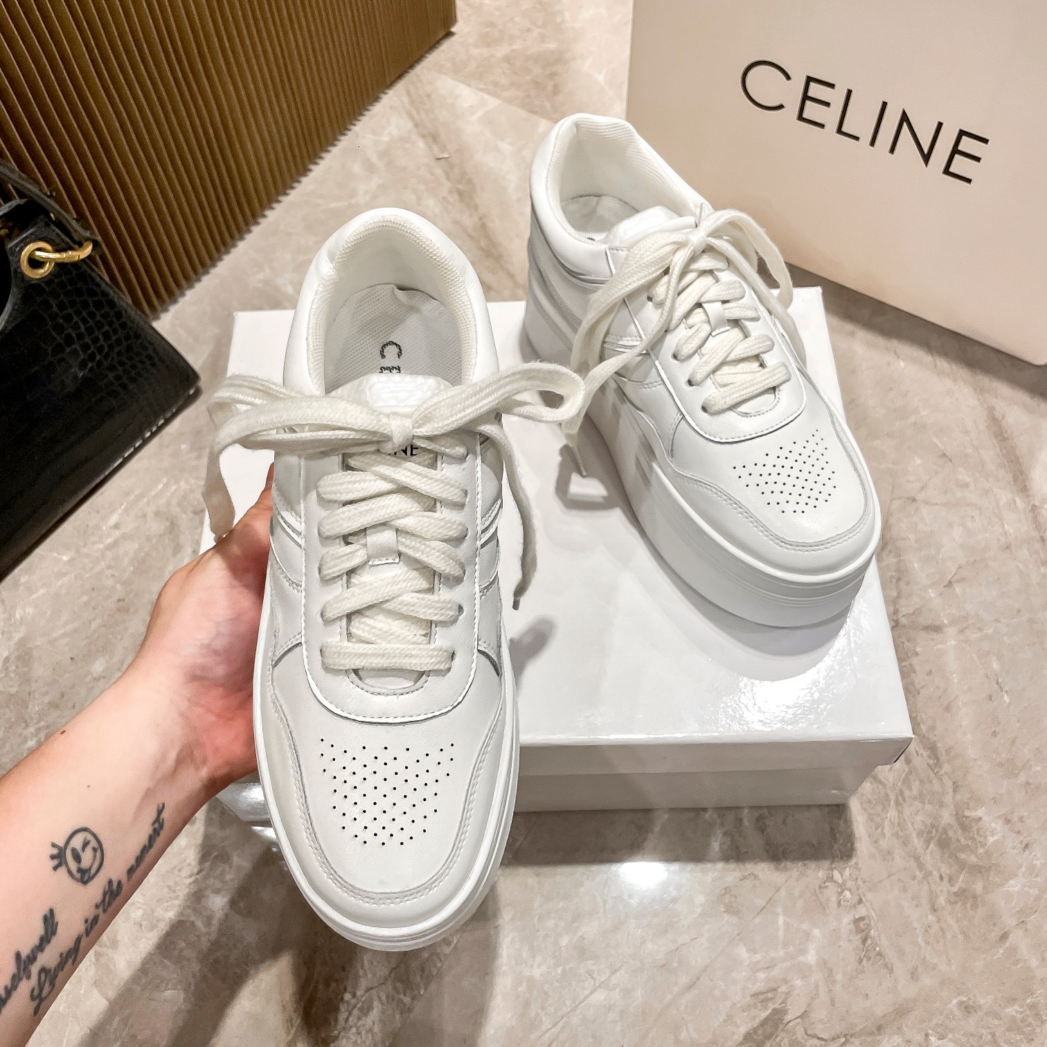 56$ new_dh CELINE show bdetails SIZE 35-40 83514035639 JDS3X39 gallery