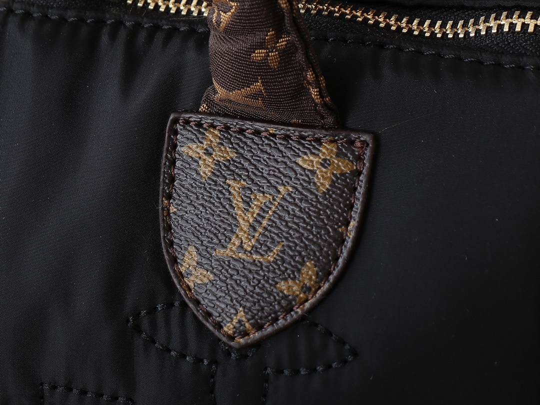 57$ LV Pillow Speedy Bandouliere Shoulder bag size 25x19x15 cm 930240 BR2104 gallery