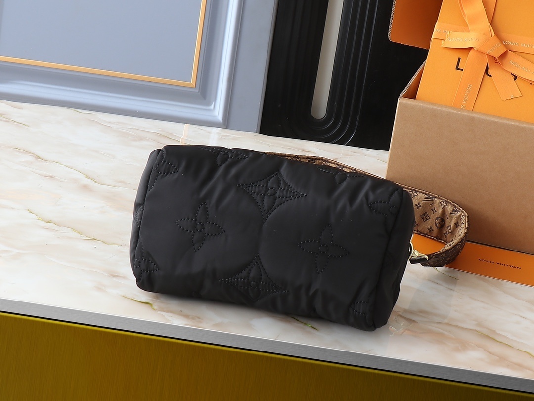 57$ LV Pillow Speedy Bandouliere Shoulder bag size 25x19x15 cm 930240 BR2104 gallery