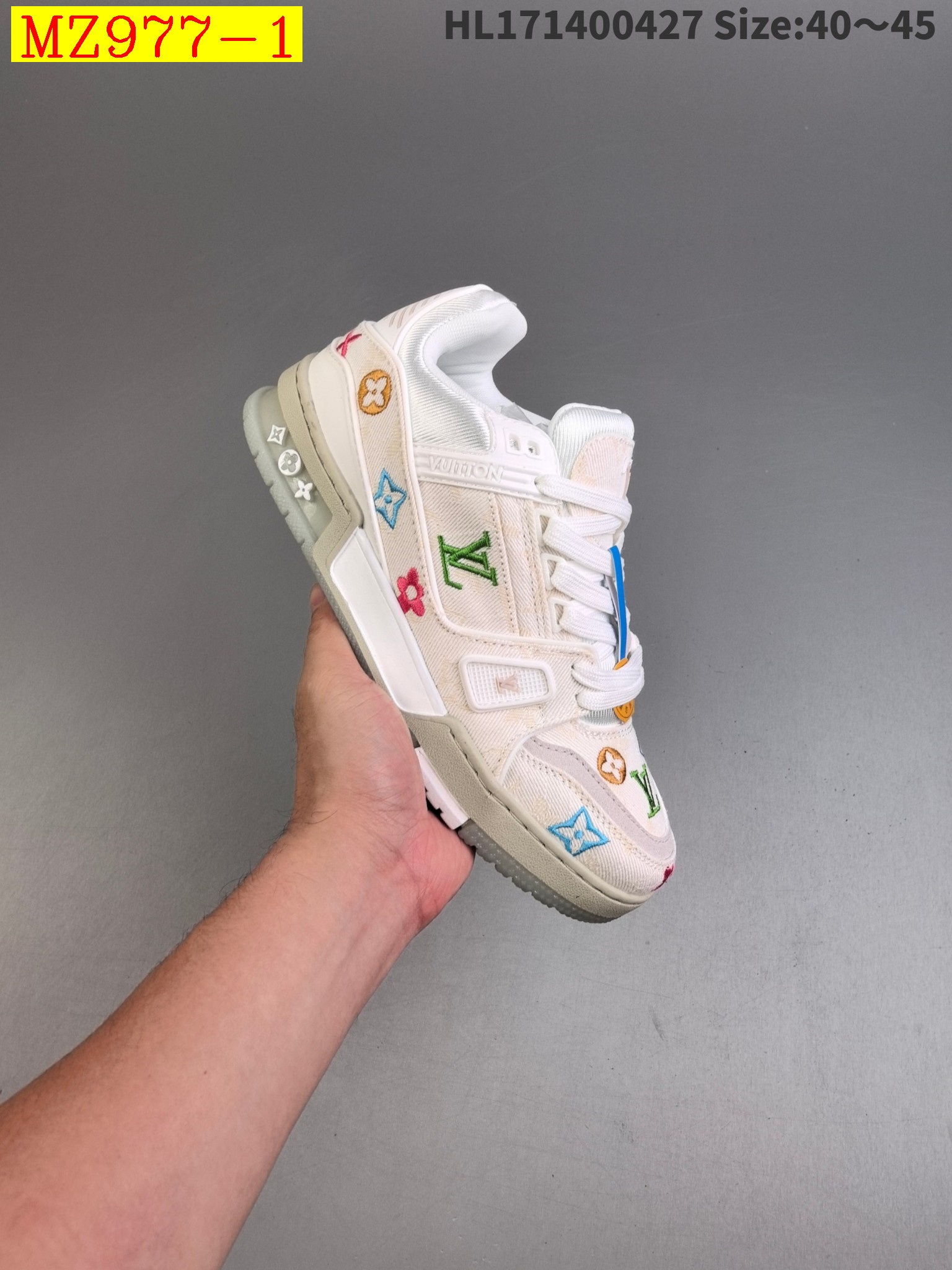 57$ Louis Vuitton Trainer Sneaker Low size 36-45 824820 MZ977 gallery