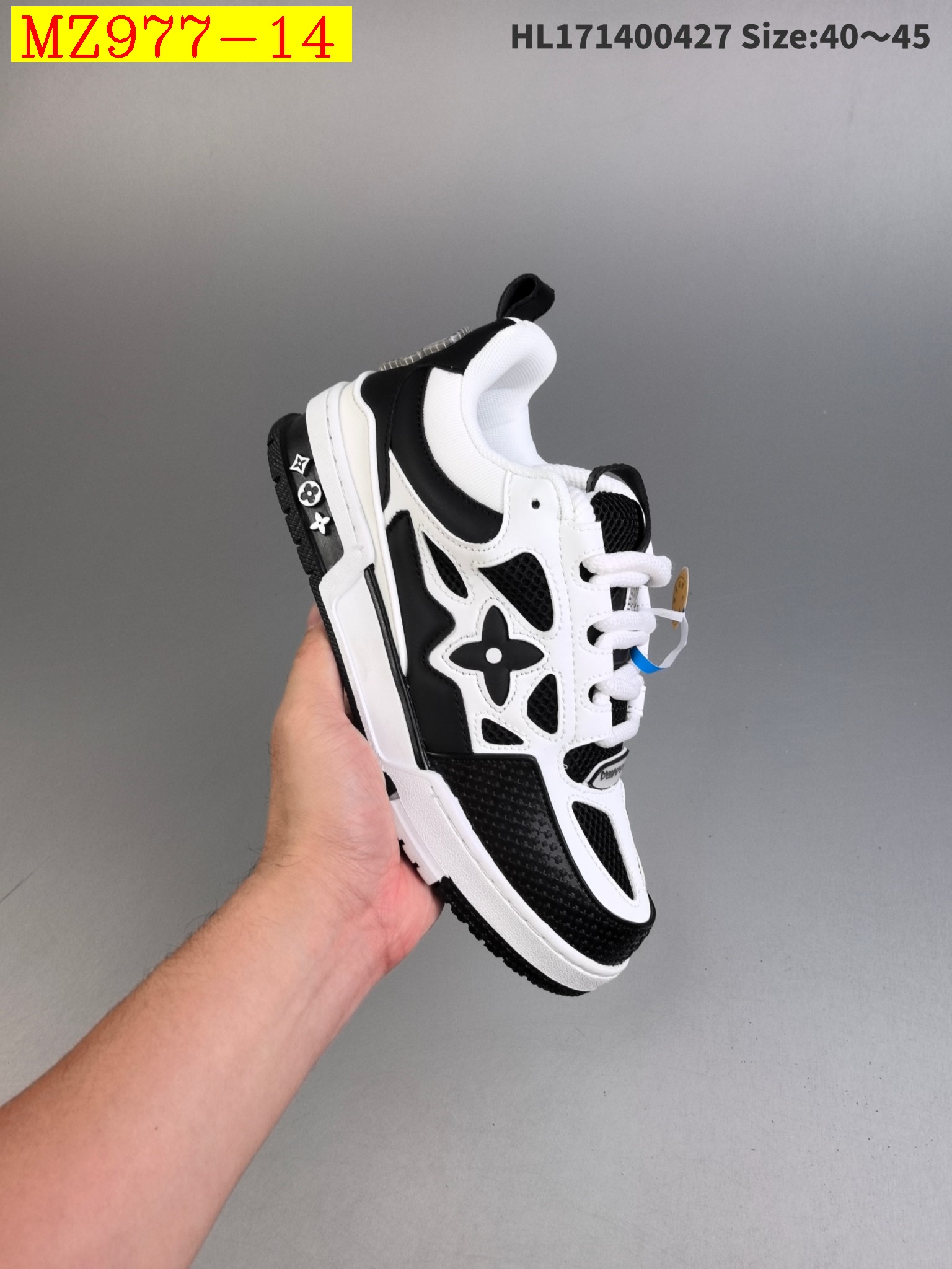 57$ Louis Vuitton Trainer Sneaker Low size 36-45 824820 MZ977 gallery