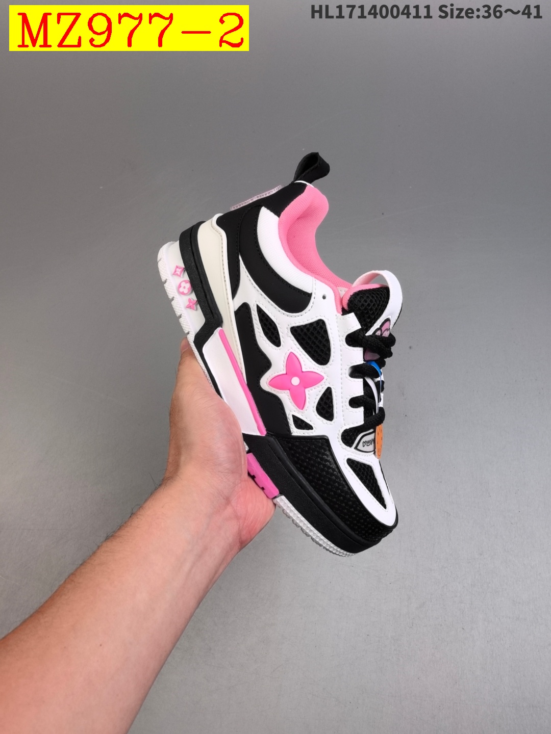 57$ Louis Vuitton Trainer Sneaker Low size 36-45 824820 MZ977 gallery