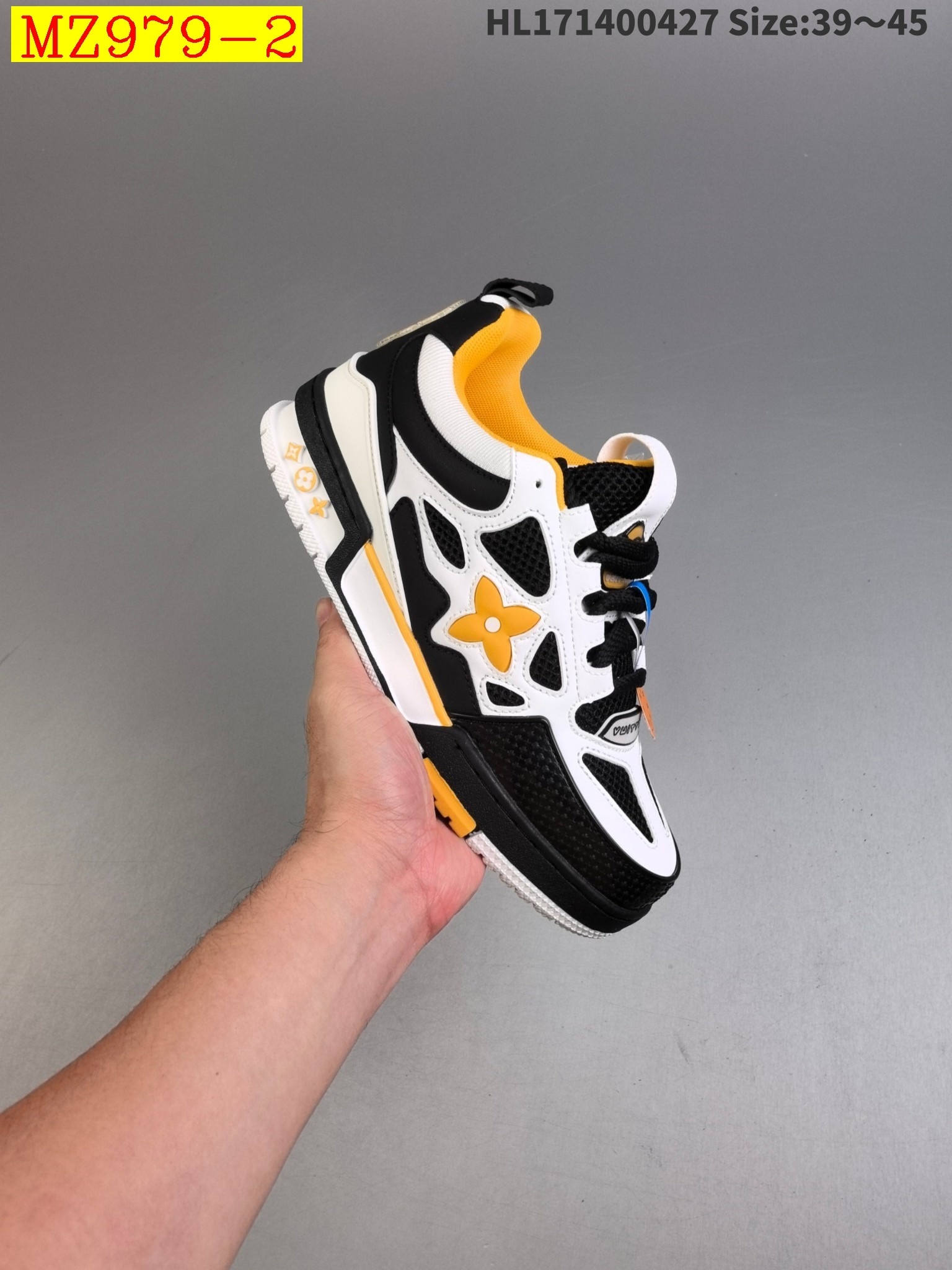 57$ Louis Vuitton Trainer Sneaker Low size 36-45 924820 MZ979 gallery