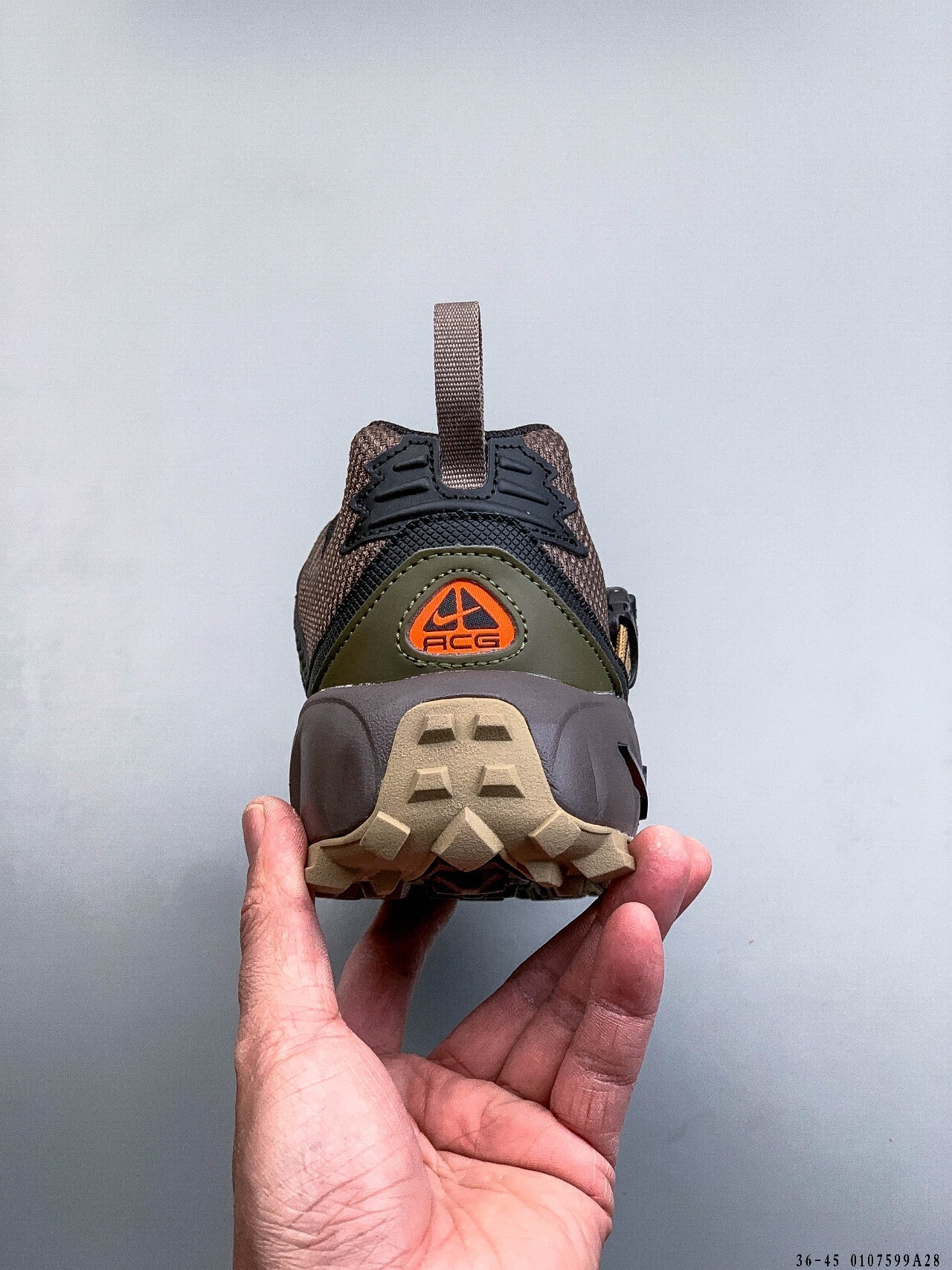 57$ Nike ACG PHASSAD Size 36-45 922870 PM122 gallery