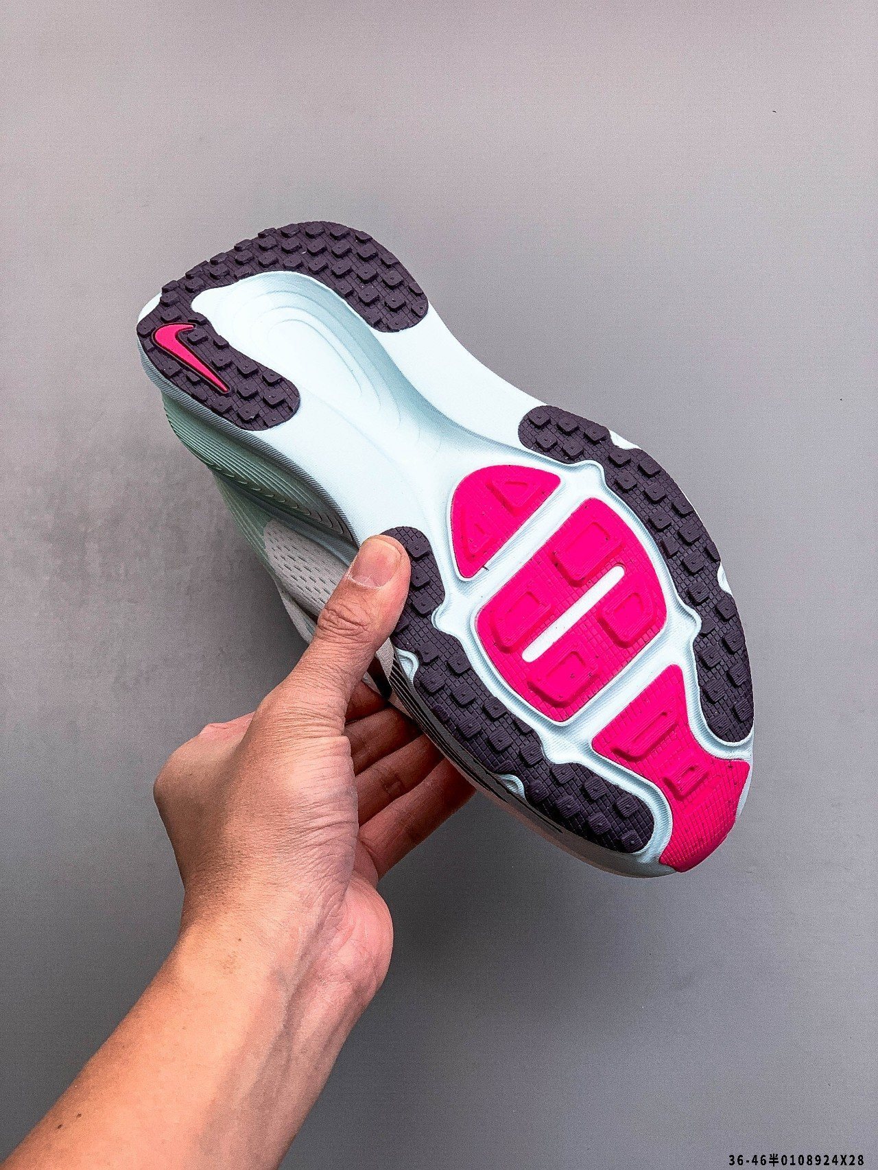 57$ Nike VOMERO Plus size 36-45 half 923820 QE76 gallery