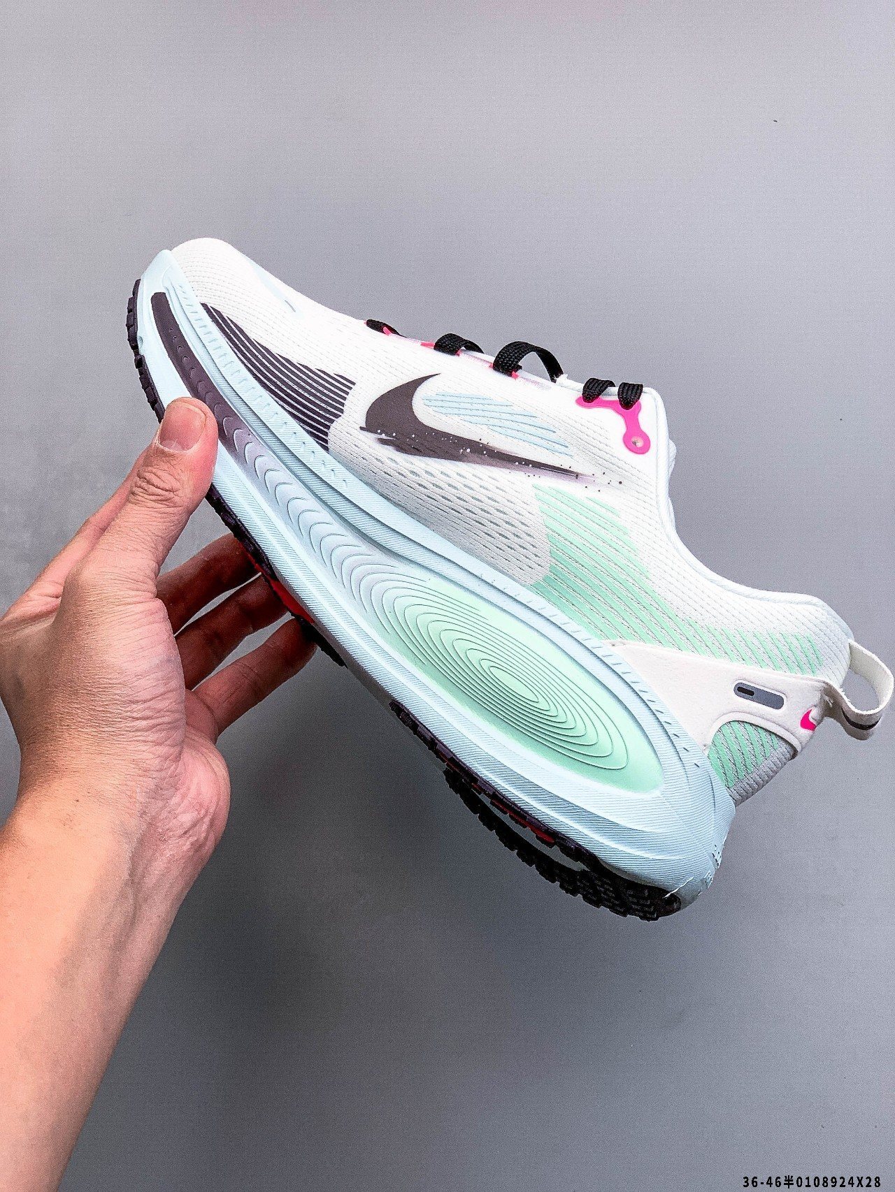 57$ Nike VOMERO Plus size 36-45 half 923820 QE76 gallery