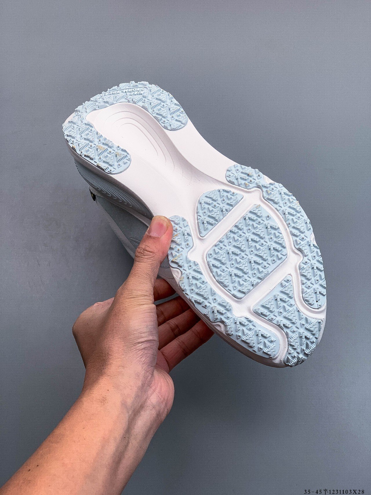 57$ Nike VOMERO Plus size 36-45 half 923820 QE76 gallery