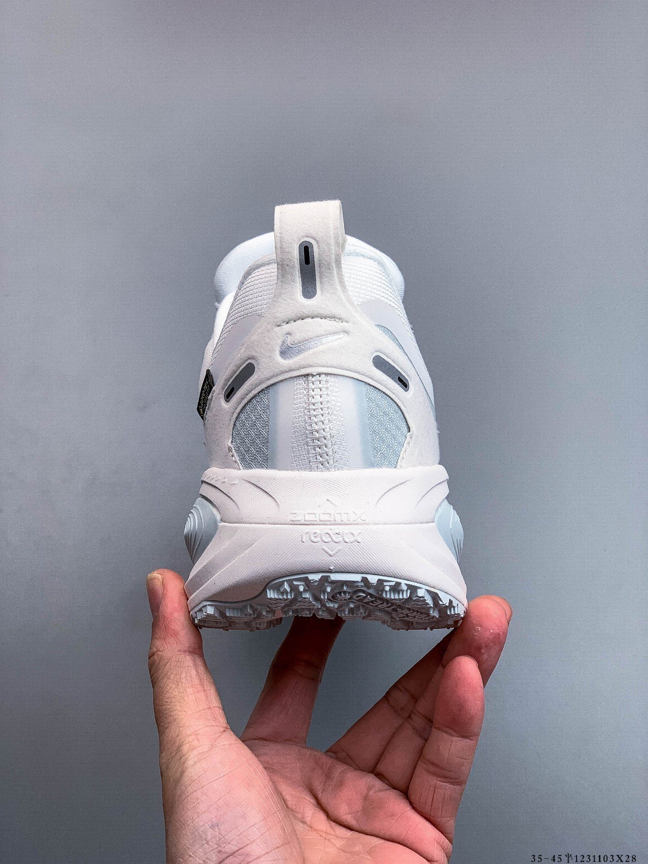 57$ Nike VOMERO Plus size 36-45 half 923820 QE76 gallery