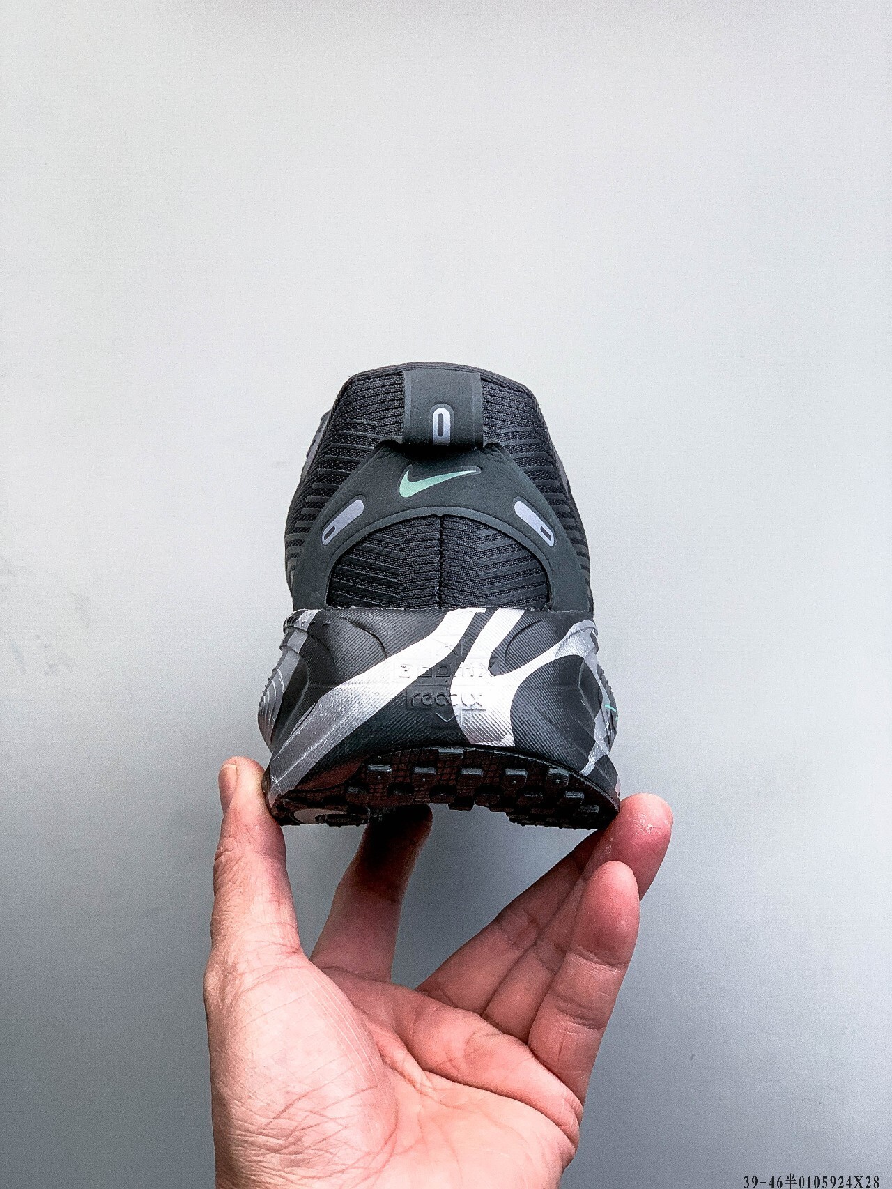 57$ Nike VOMERO Plus size 36-45 half 923820 QE76 gallery