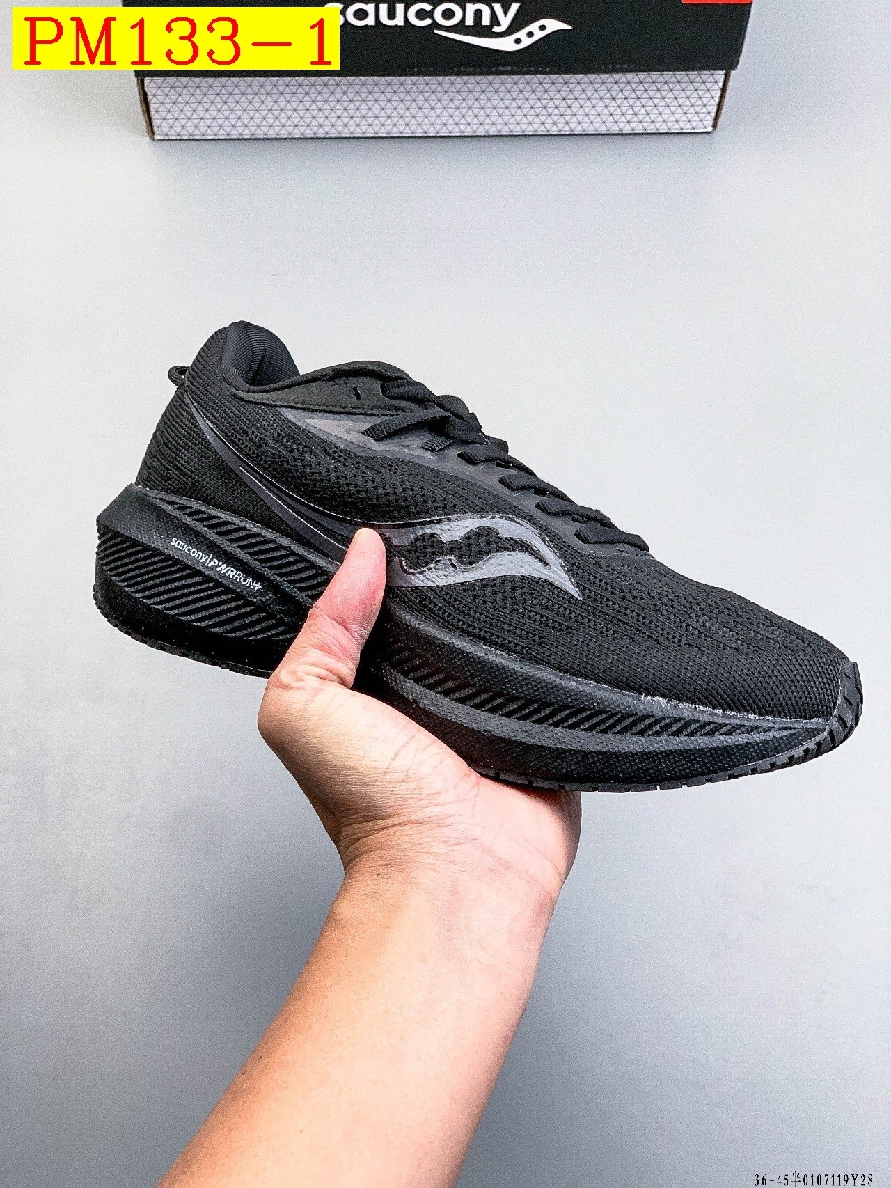 57$ Saucony TRIUMPH 21 Size 36-45 026820 PM133 gallery