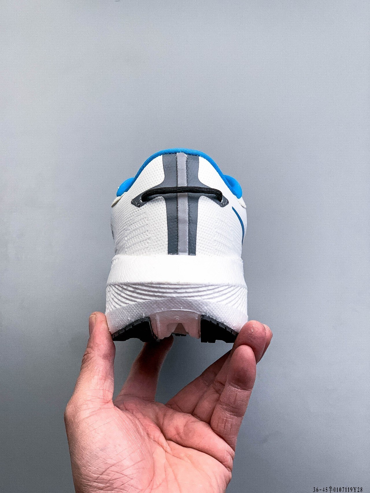 57$ Saucony TRIUMPH 21 Size 36-45 026820 PM133 gallery