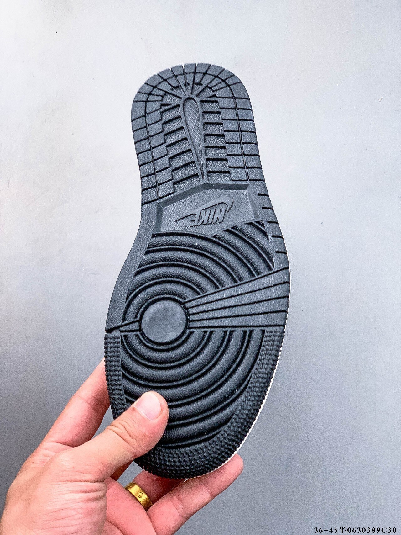 57$ Top Quality NIKE AIR JORDAN LOW 1 size 36-45 half 834060 QT206 gallery