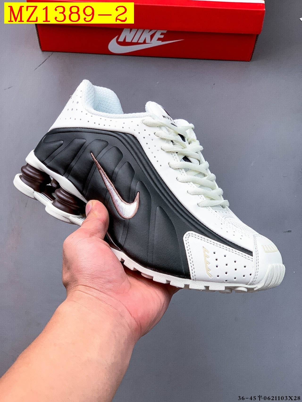57$ Top Quality NIKE SHOX R4 size 36-45 half 623850 MZ1389 gallery