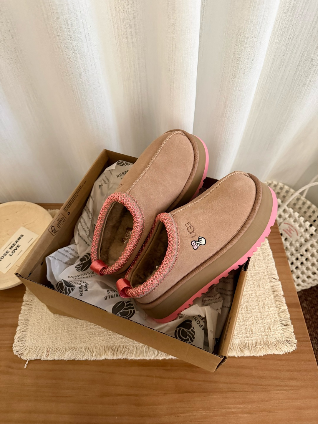 57$ UGG size 35-41 320890 QE82 gallery