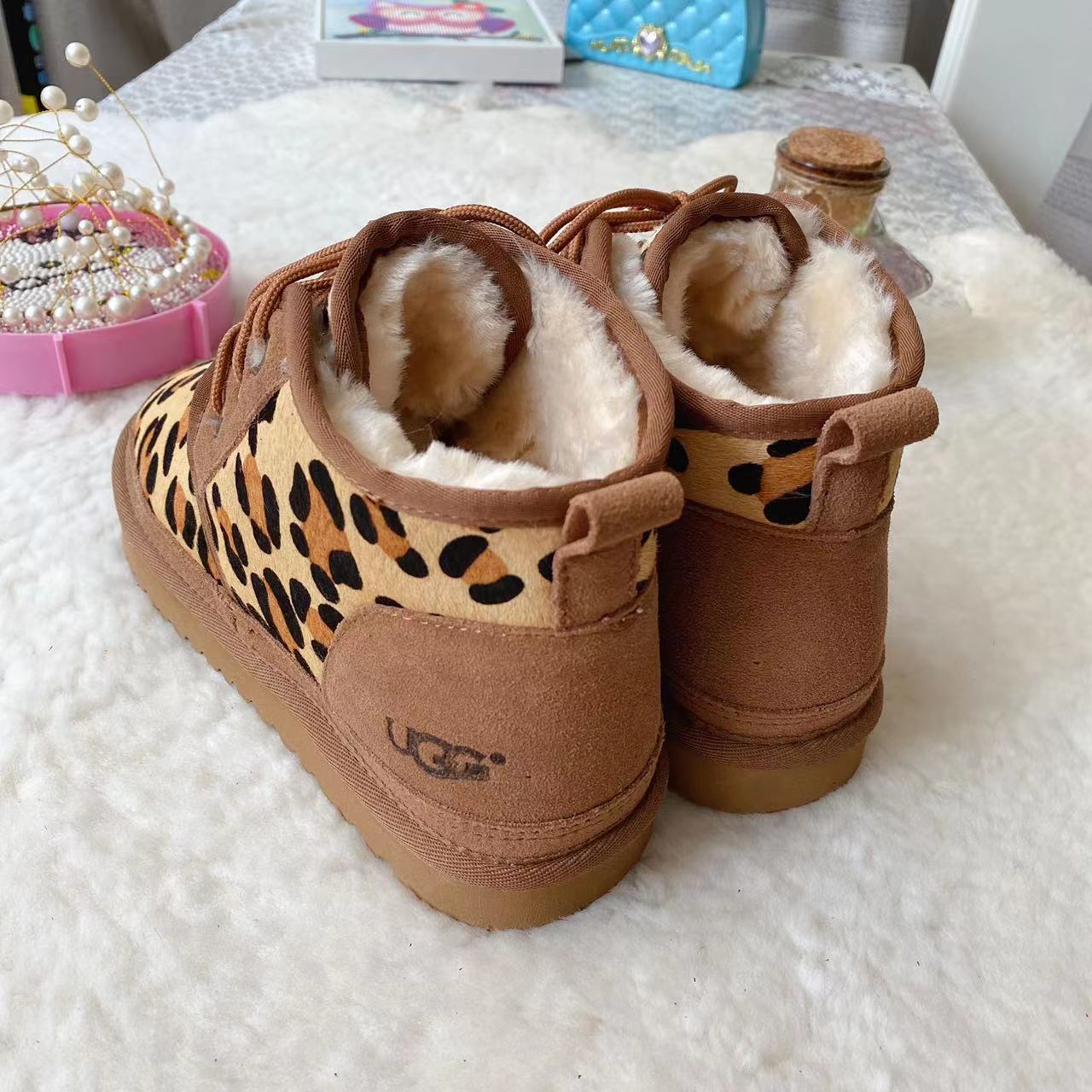 57$ UGG size 36-45 038000 SG456 gallery