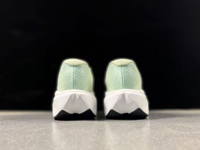 dh New Balance FuelCell Rebel v3 Size 36 45 83529045072 DK856 gallery