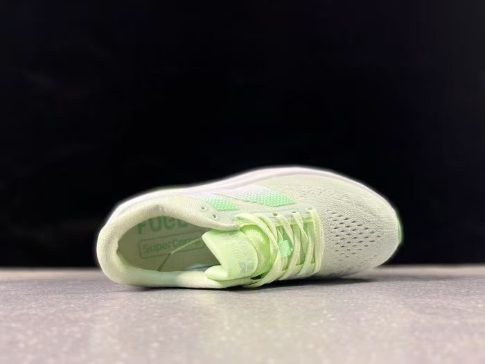 dh New Balance FuelCell Rebel v3 Size 36 45 83529045072 DK856 gallery
