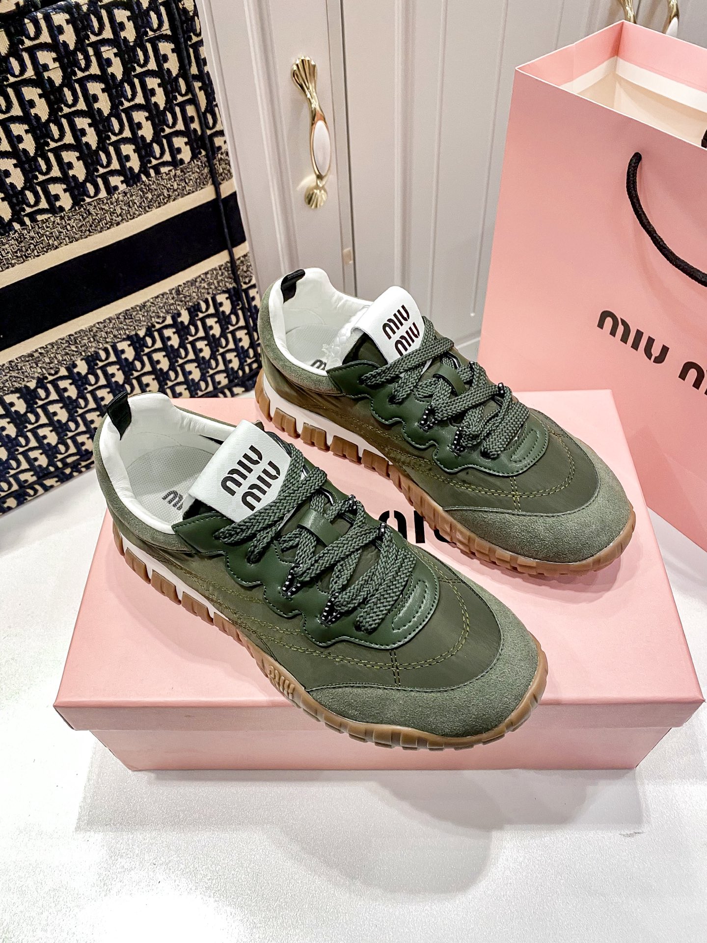 57$ dh miumiu size 35-40 73428045072 MJL452 gallery